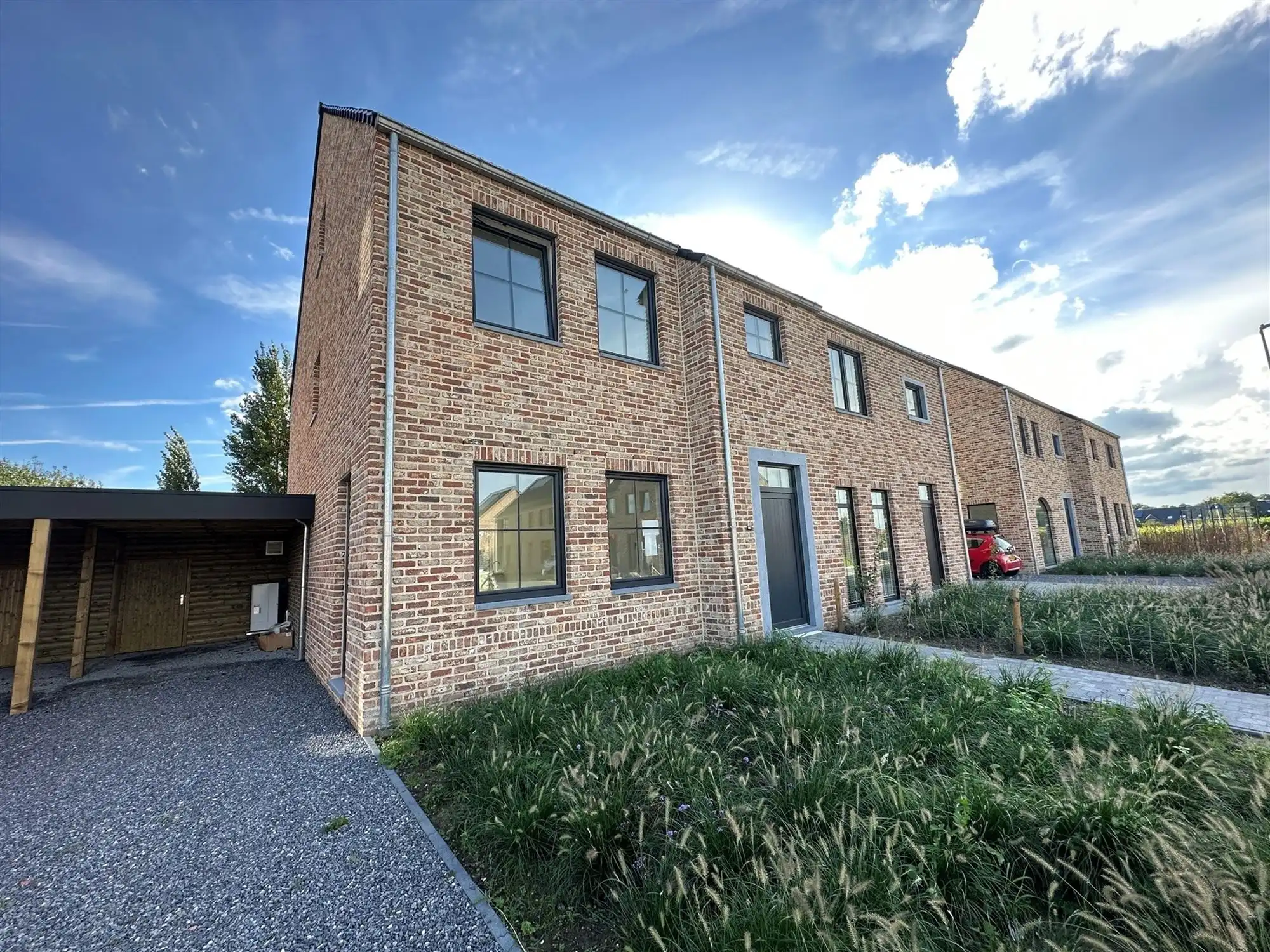 BEN nieuwbouwwoning met tuin, carport en bergzolder foto 2
