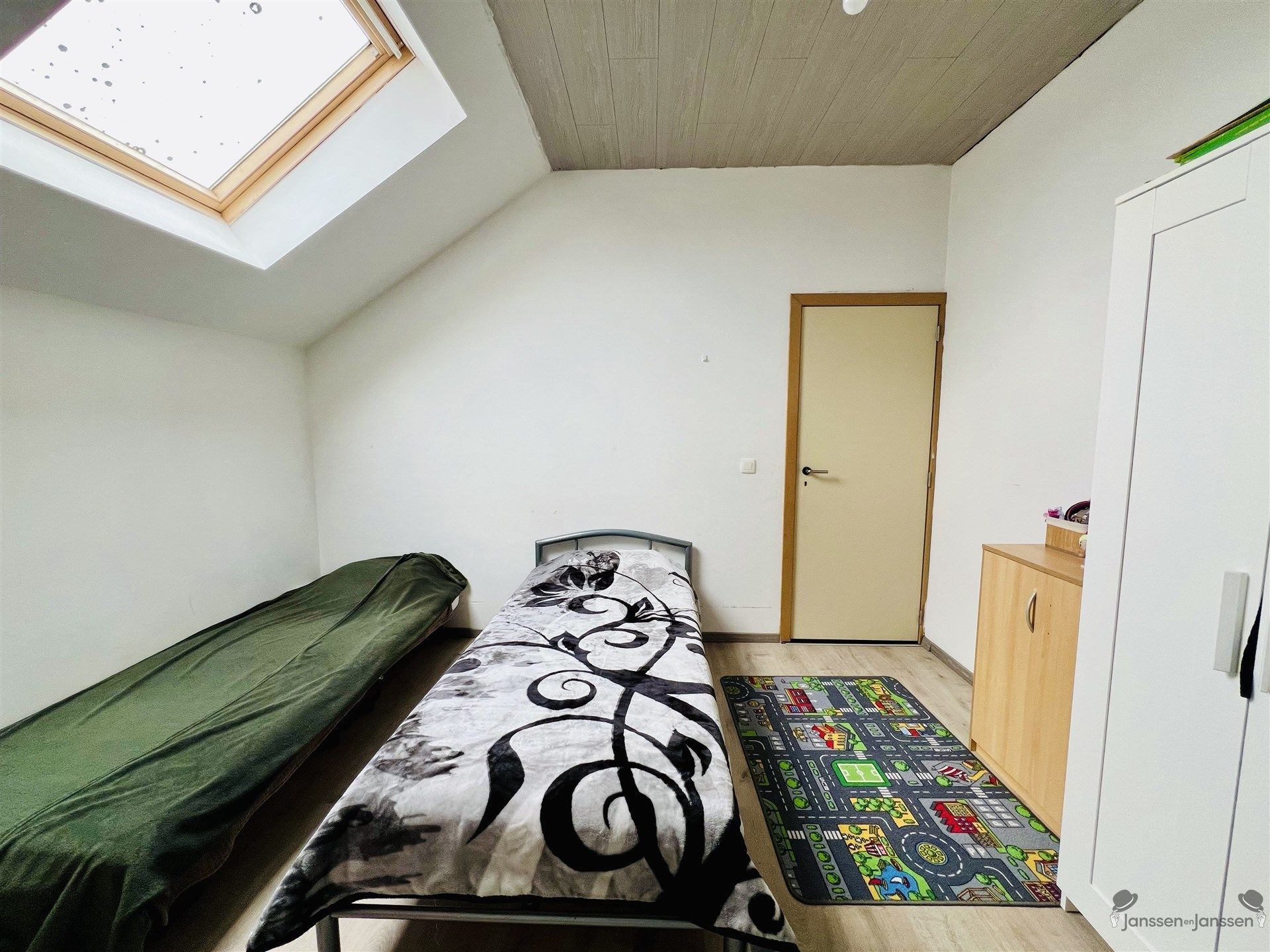 HOB met 2 slaapkamers foto 9