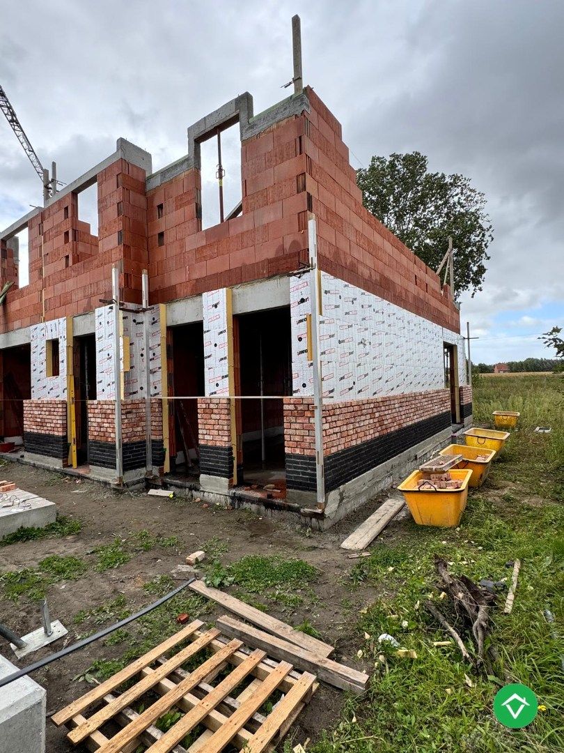 Nieuwbouwwoning met 4 slaapkamers en tuin te Koekelare  foto 4