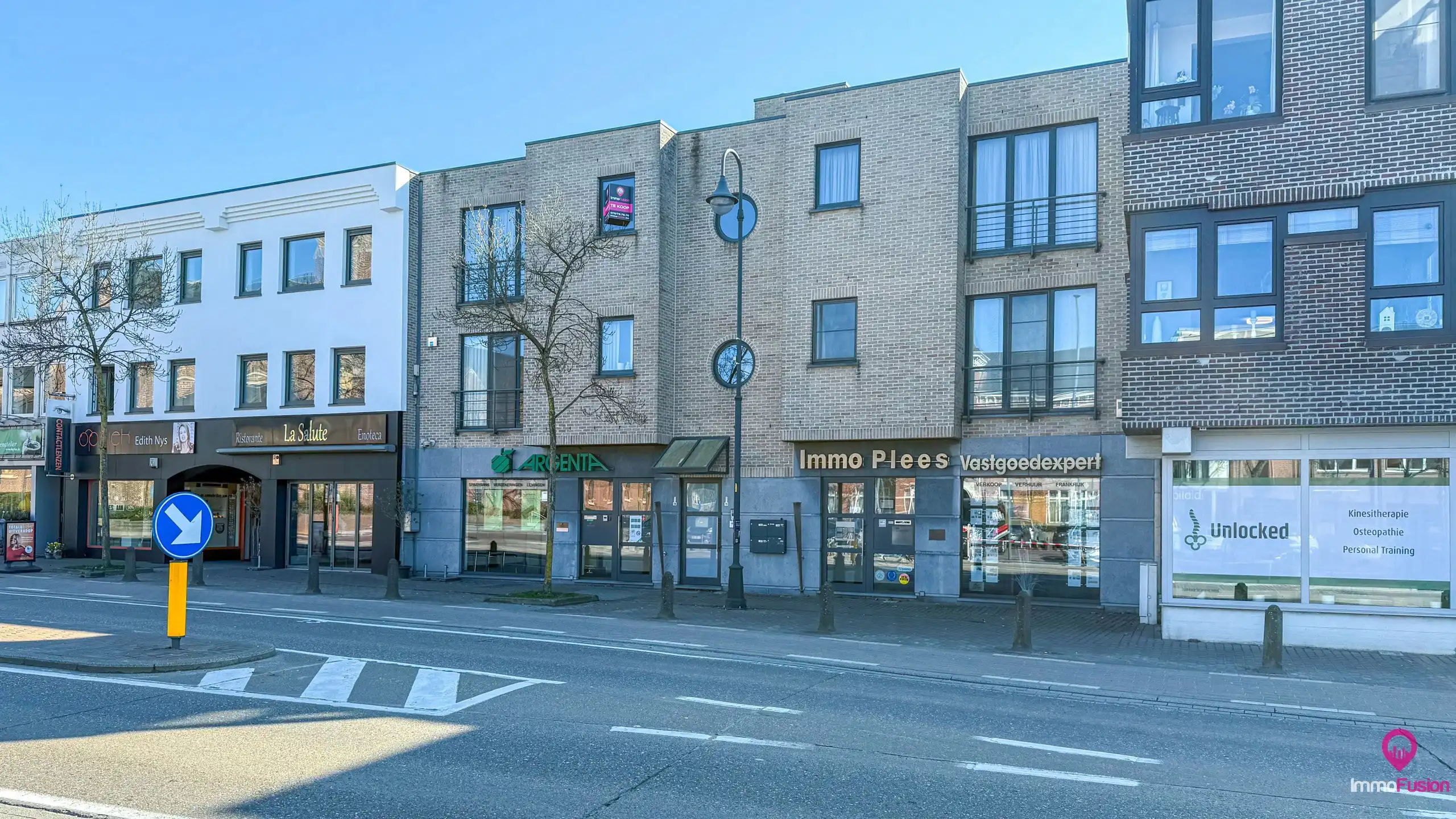 Instapklaar appartement met terras op centrale ligging! foto 28