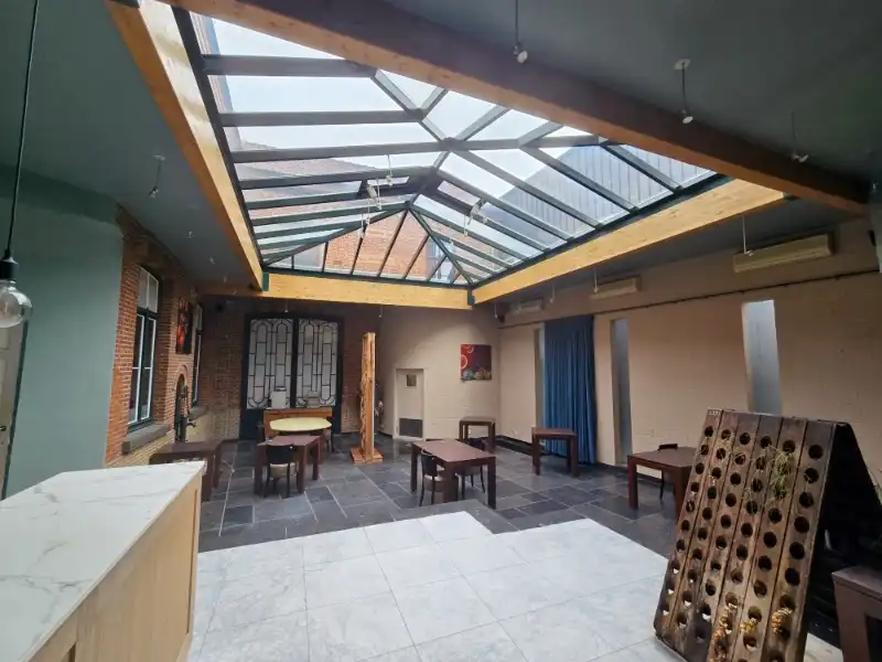 Volledig gerenoveerd herenhuis foto 2