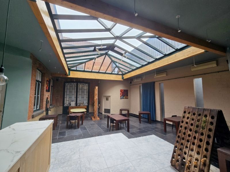 Volledig gerenoveerd herenhuis foto 2