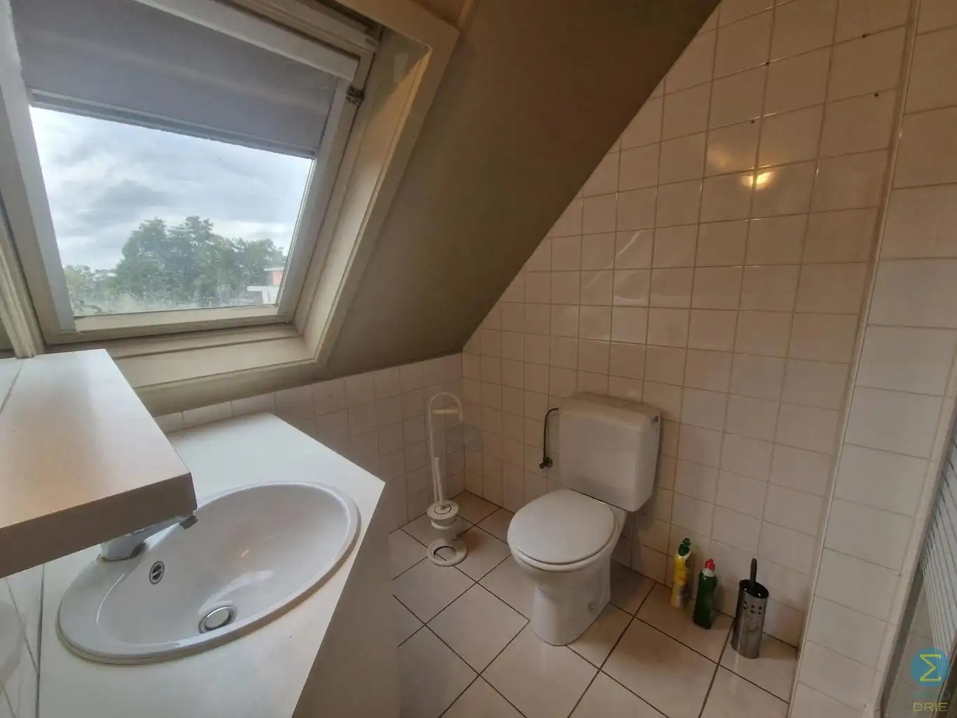 Gezellig 1 slaapkamer dakappartement in hartje Arendonk foto 7