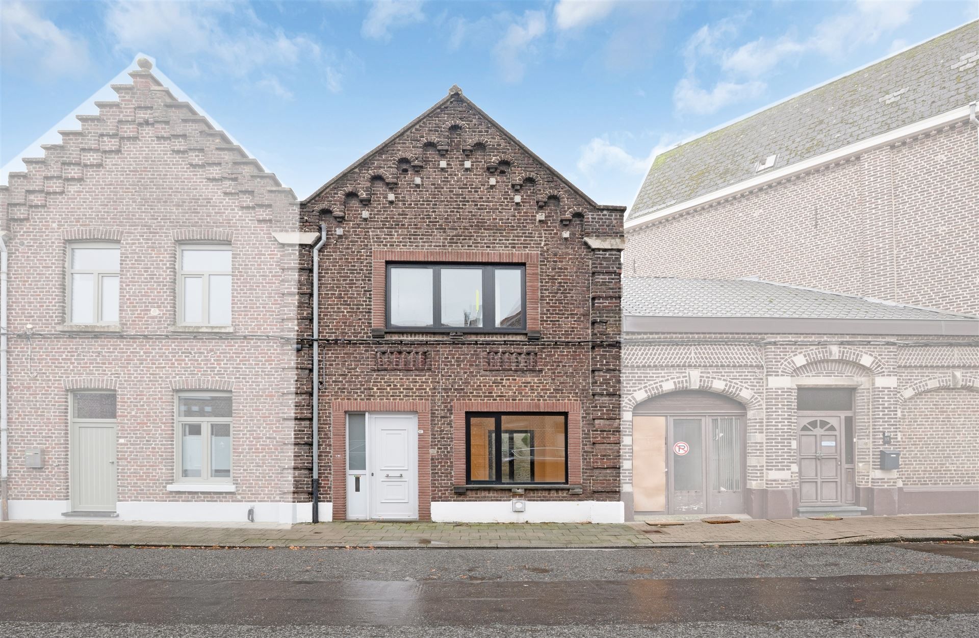 Recent gerenoveerde woning nabij het centrum van Oudenaarde! foto {{pictureIndex}}