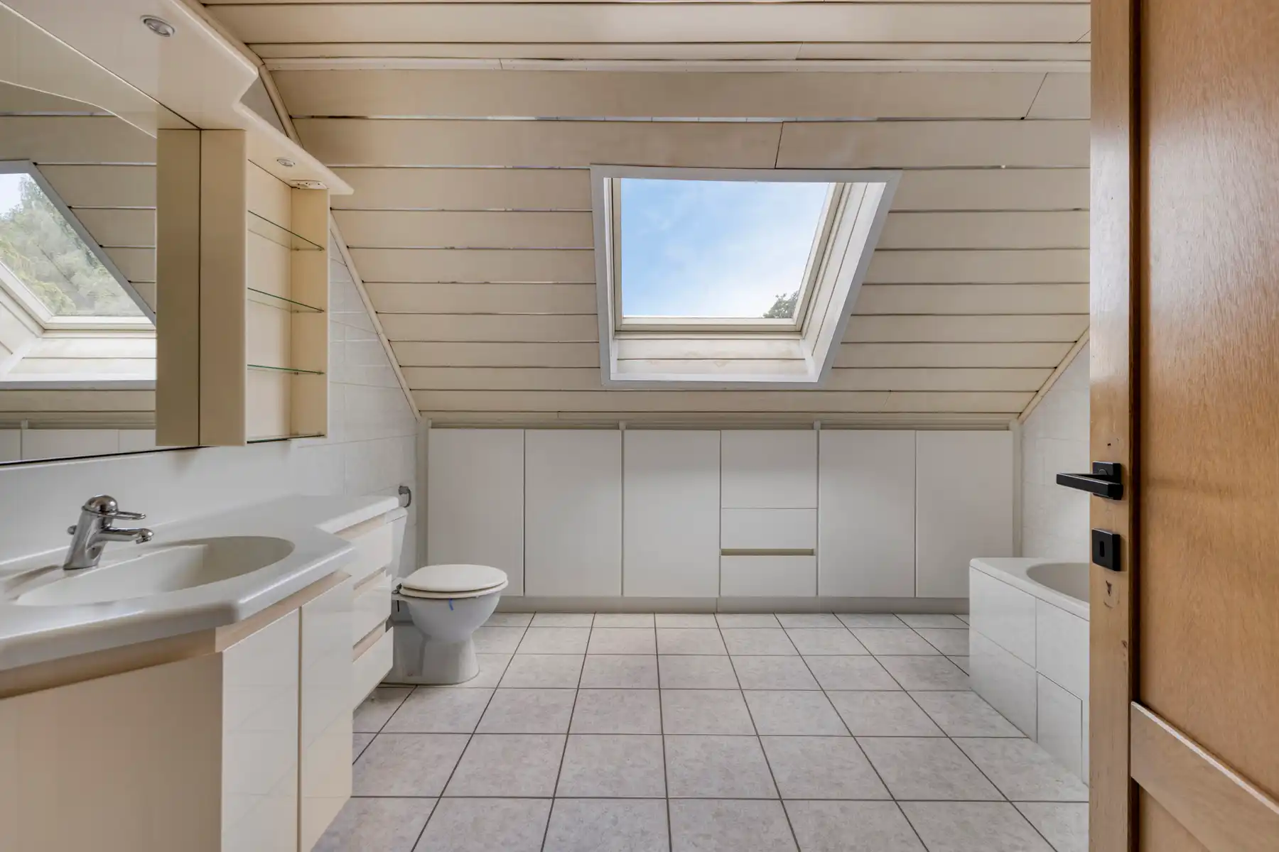 Villa met 4 slaapkamers op perceel van 14a 60ca.  foto 24