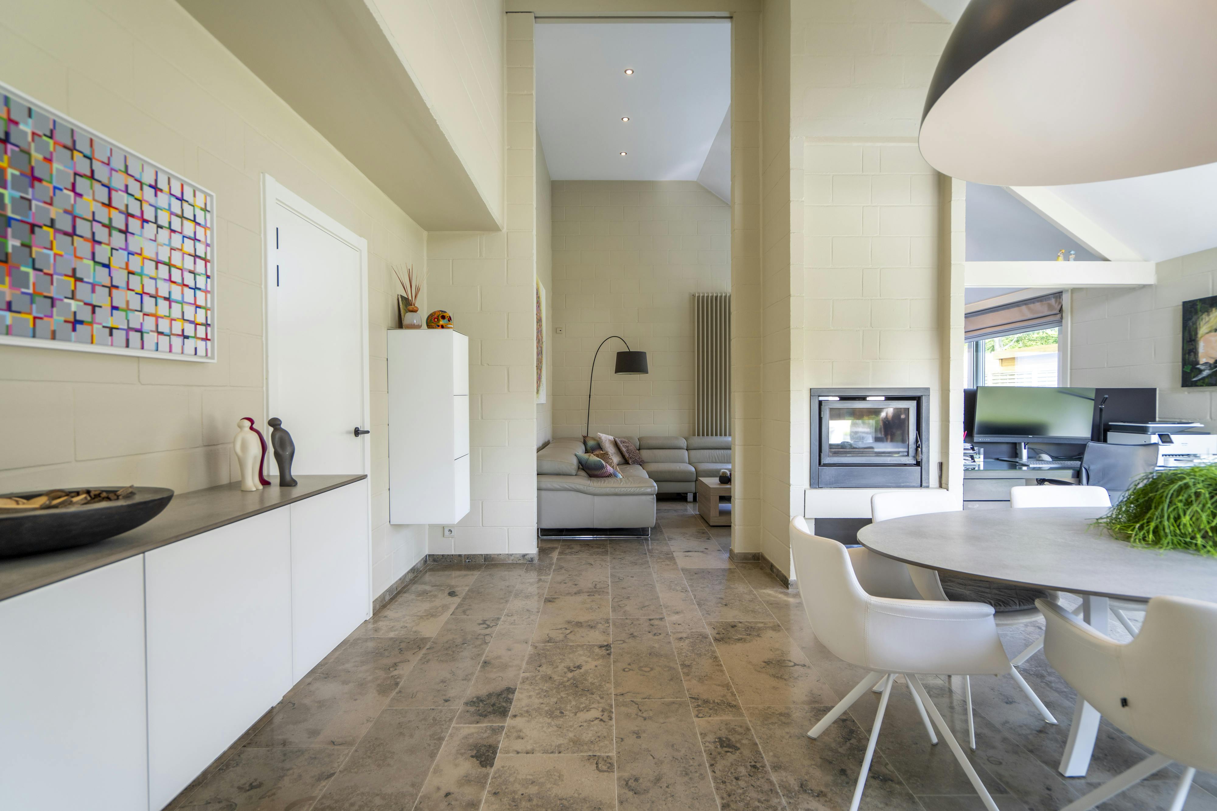 Energiezuinige instapklare villa met zwembad en poolhouse foto 22