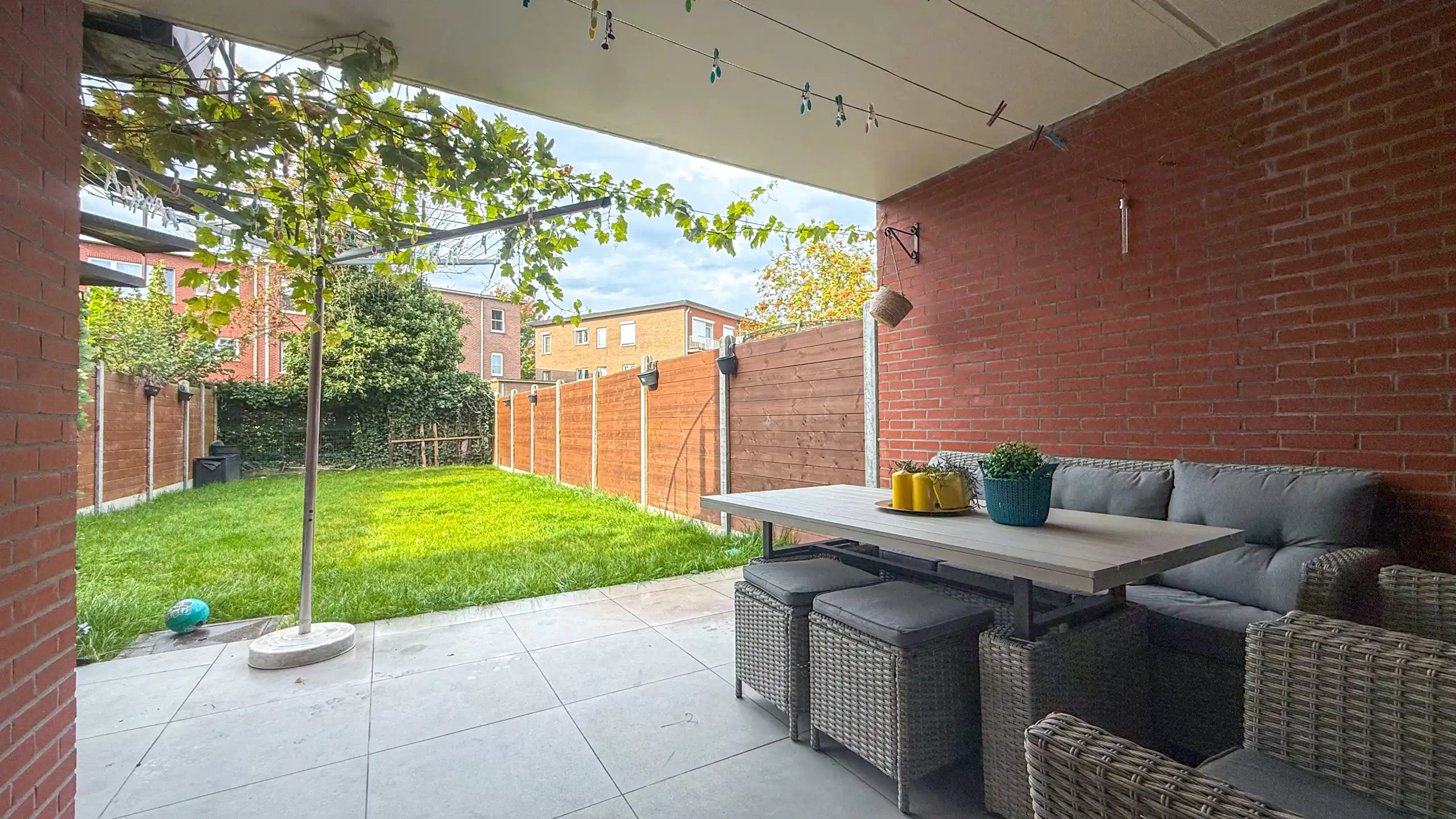 Volledig gerenoveerde woning met 3 slpks + garage en tuin! foto 37
