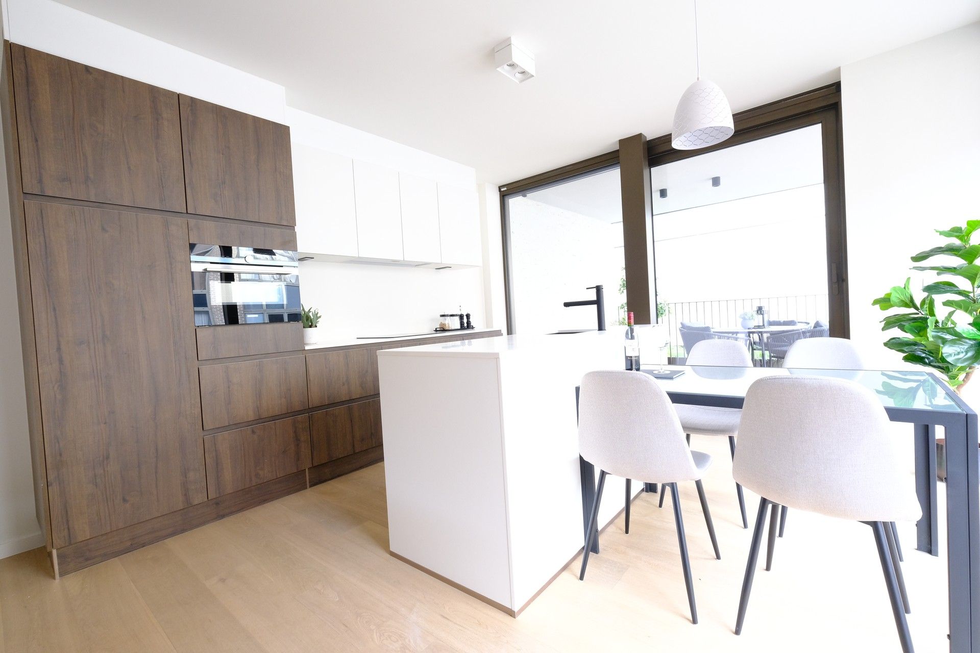 Luxueus 2 slaapkamerappartement in hartje Hasselt met een terras van 36.42 m² foto 9