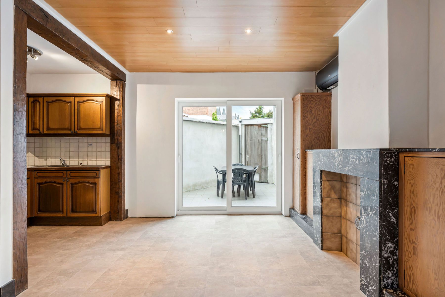 Stijlvolle, energiezuinige woning in hartje Kortrijk foto 6