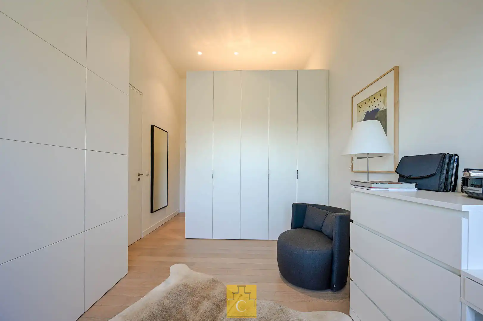 high-end afgewerkt appartement (112 m2) in 18e eeuws stadspaleis ‘Hof de Gros’, toplocatie bij Sint-Jakobskerk, met optionele aankoop parkeerplaats foto 24
