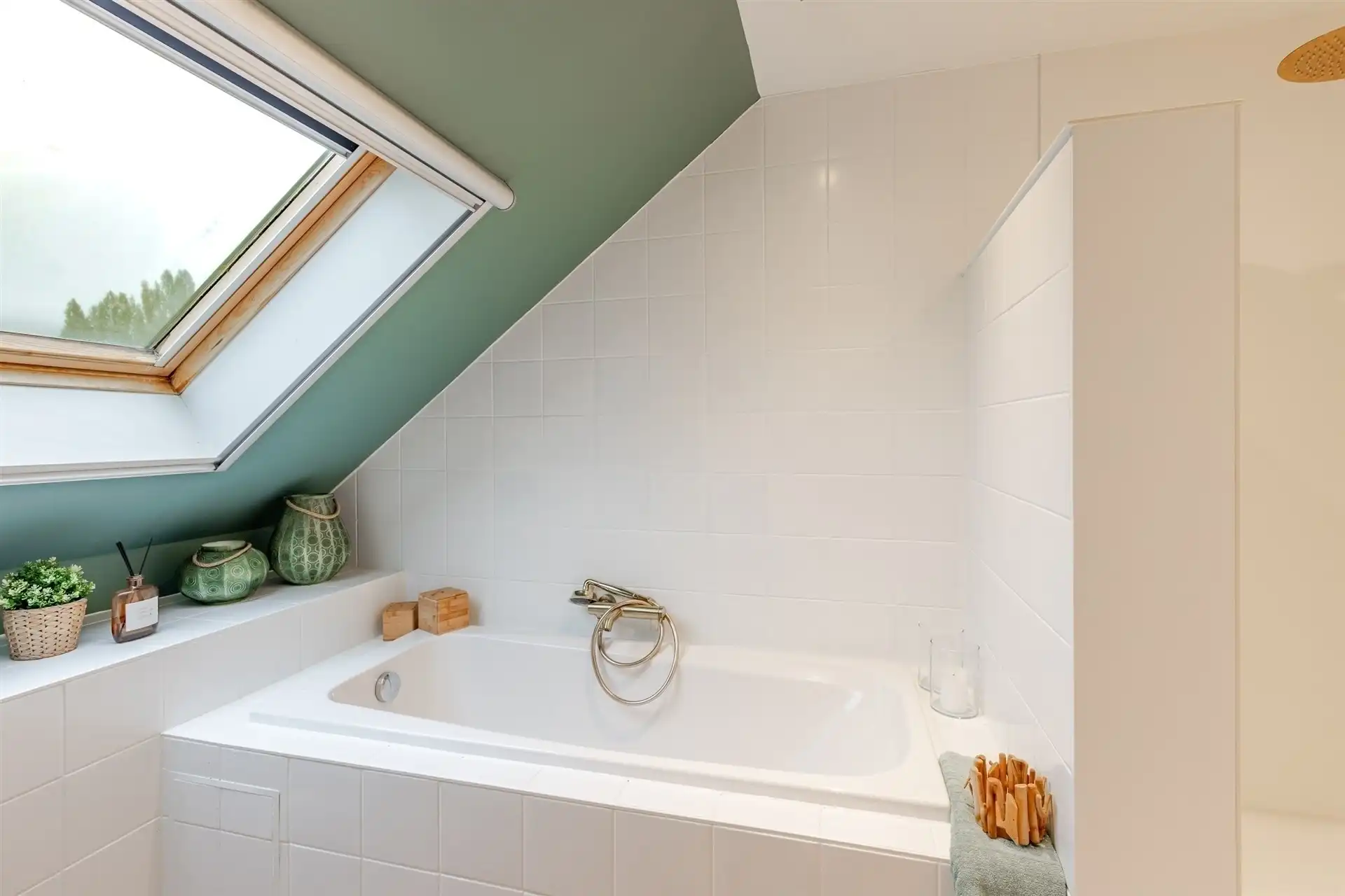 Super gezellige en instapklare woning met mooie tuin in Wichelen foto 23