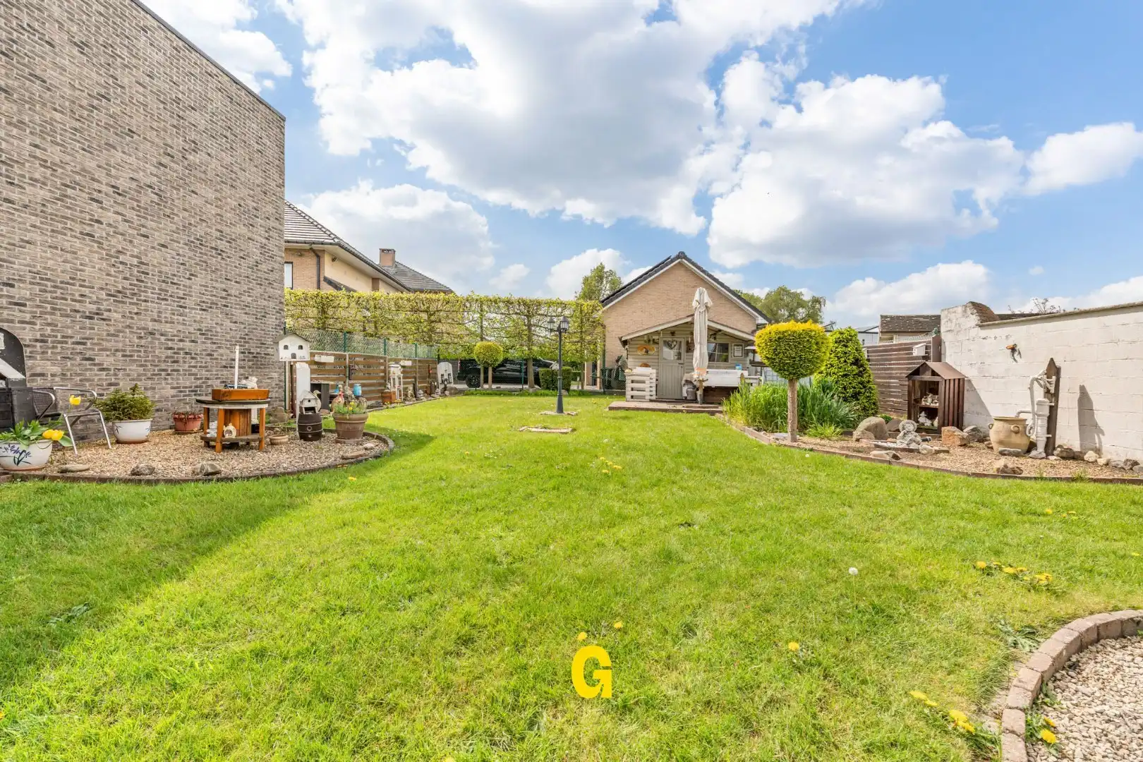 Te renoveren doch netjes verzorgde bungalow woning met tuin en garage op 5a 33ca in een aantrekkelijke buurt vlak aan het centrum foto 28