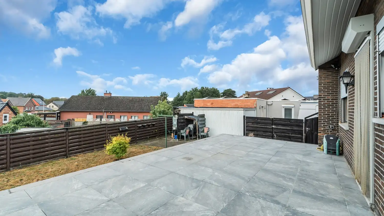 Ruime gezinswoning met 3 slaapkamers + bureel/slaapkamer en mogelijkheid tot extra slaapkamers op zolder foto 18