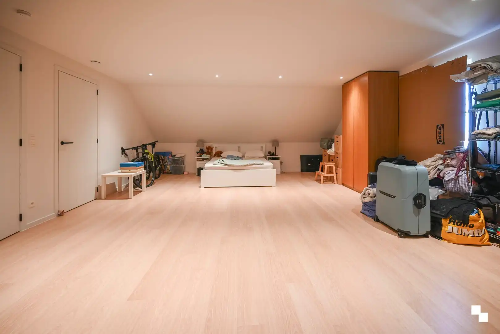 Prachtige nieuwbouwwoning op rustige locatie foto 17