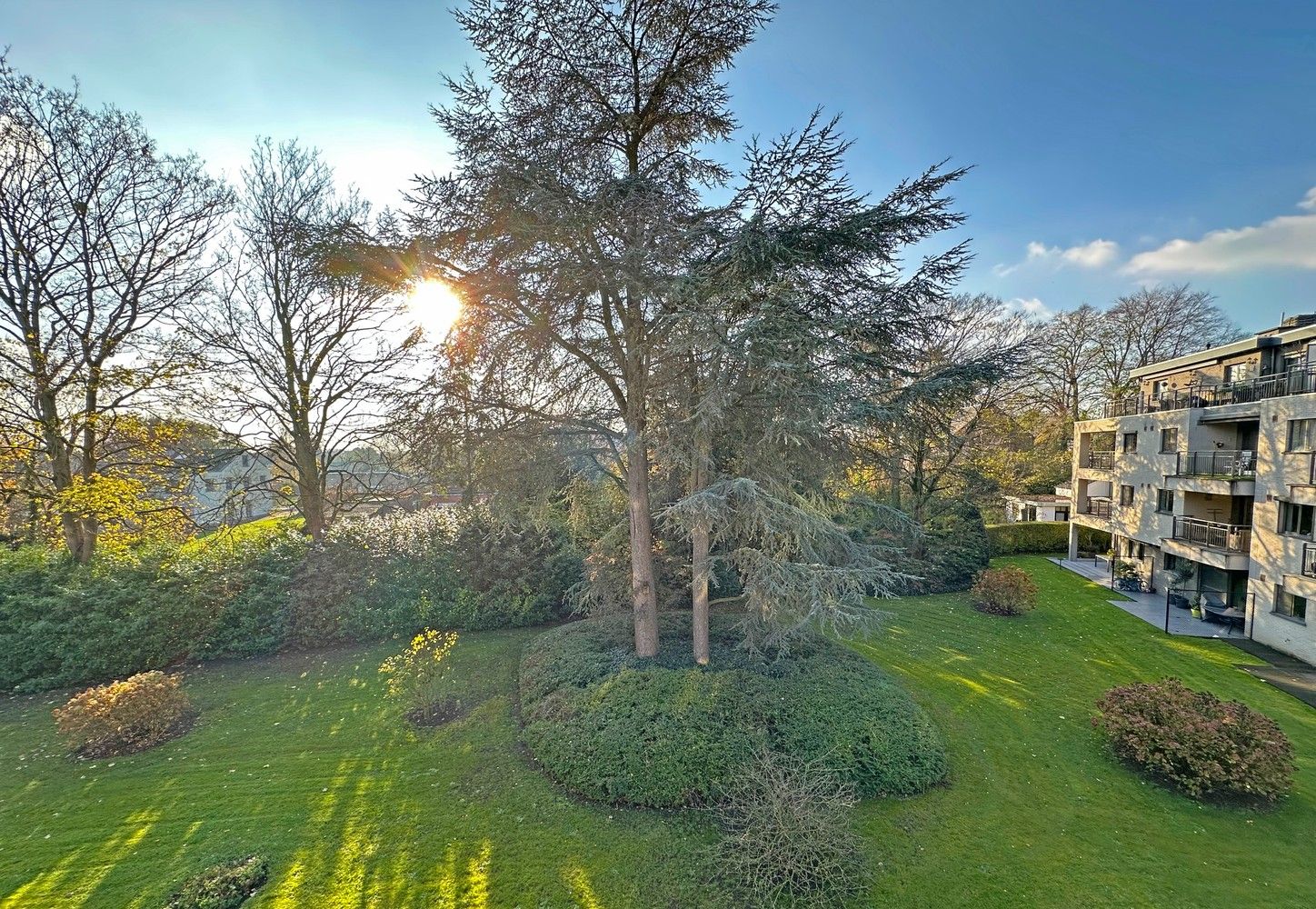 Prachtig ruim appartement met 3 slaapkamers en een gezellig terras in Wommelgem! foto {{pictureIndex}}