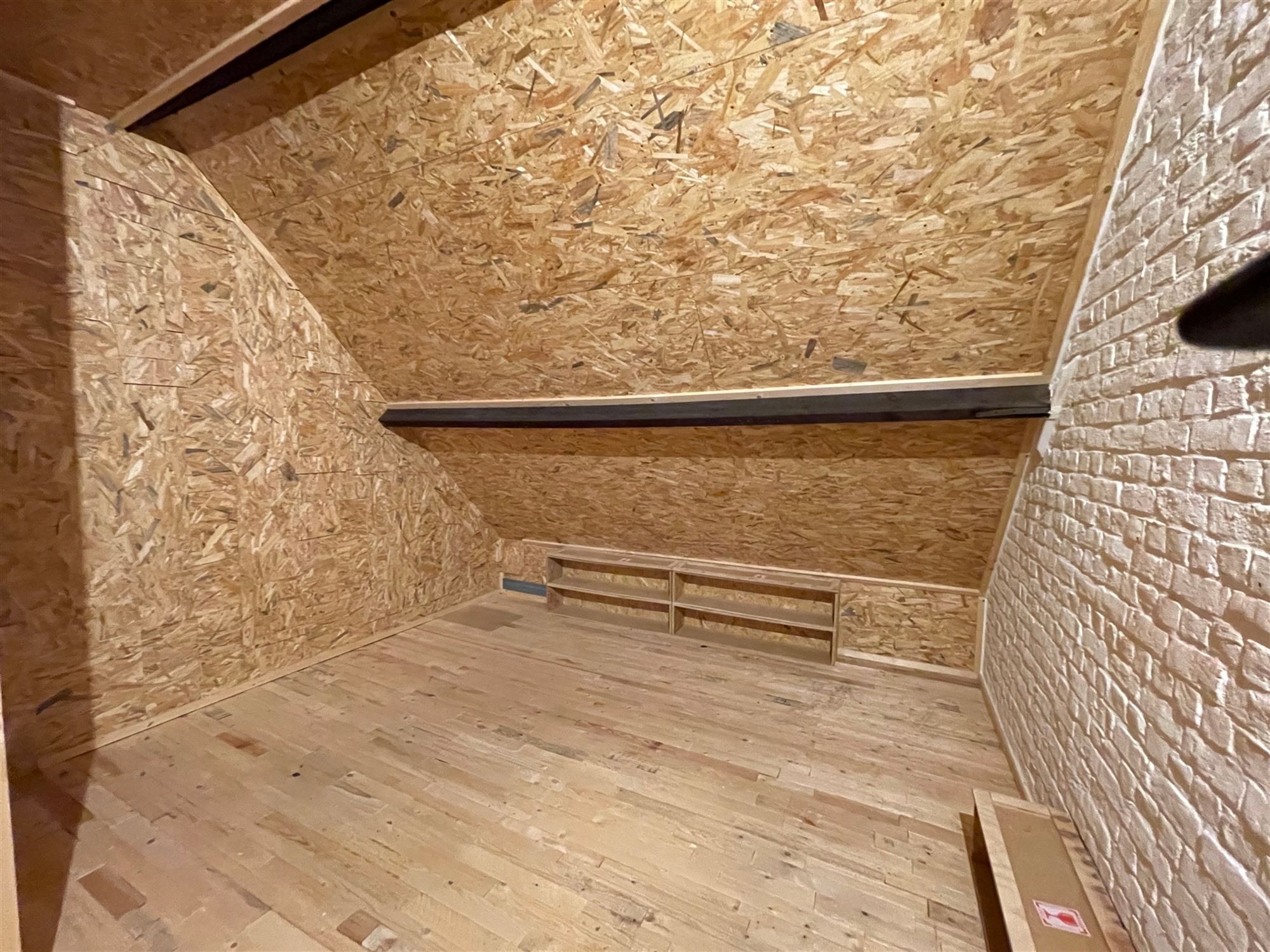 Woonhuis met dubbele garage foto 14