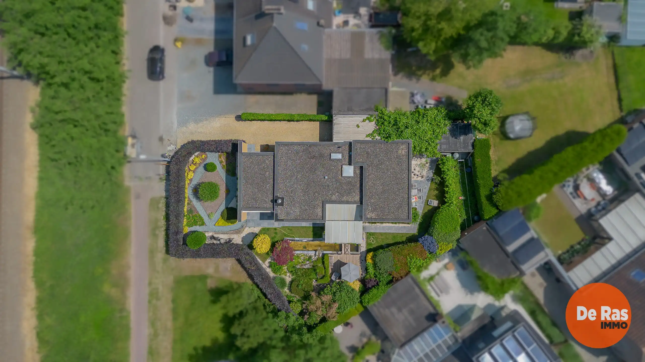 WETTEREN - Open bebouwing in rustige straat met leuke tuin foto 29