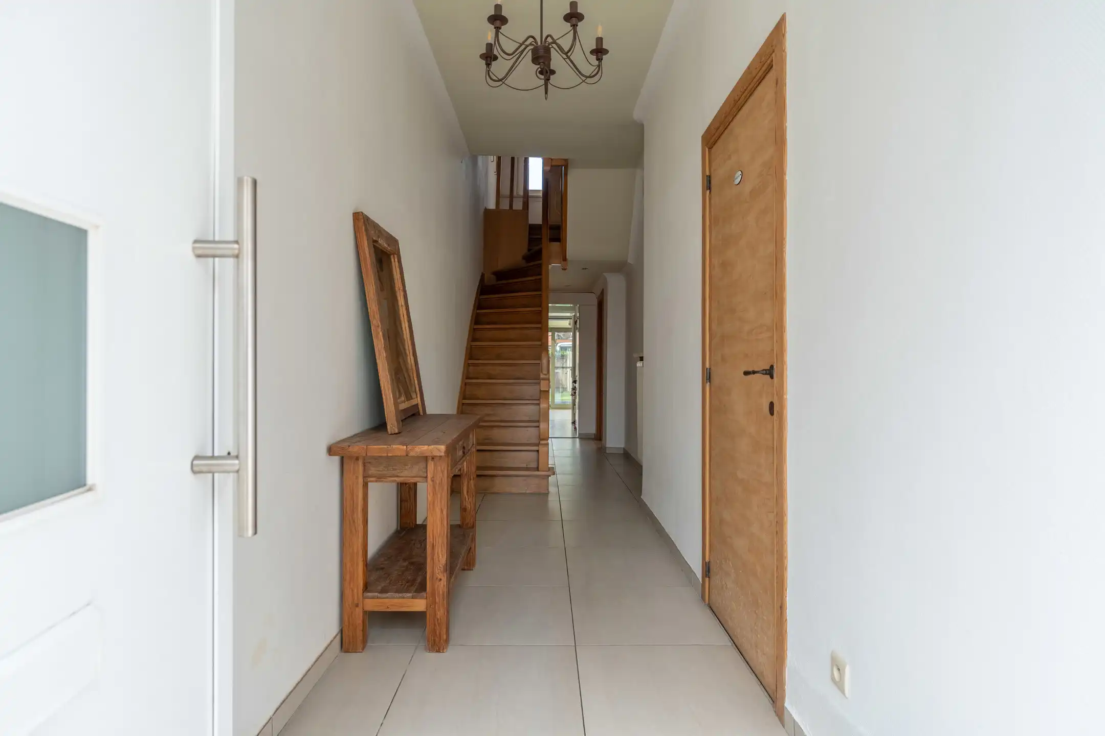 Gezellige stadswoning met 3 gr slpks en toffe tuin op 308 m² foto 4