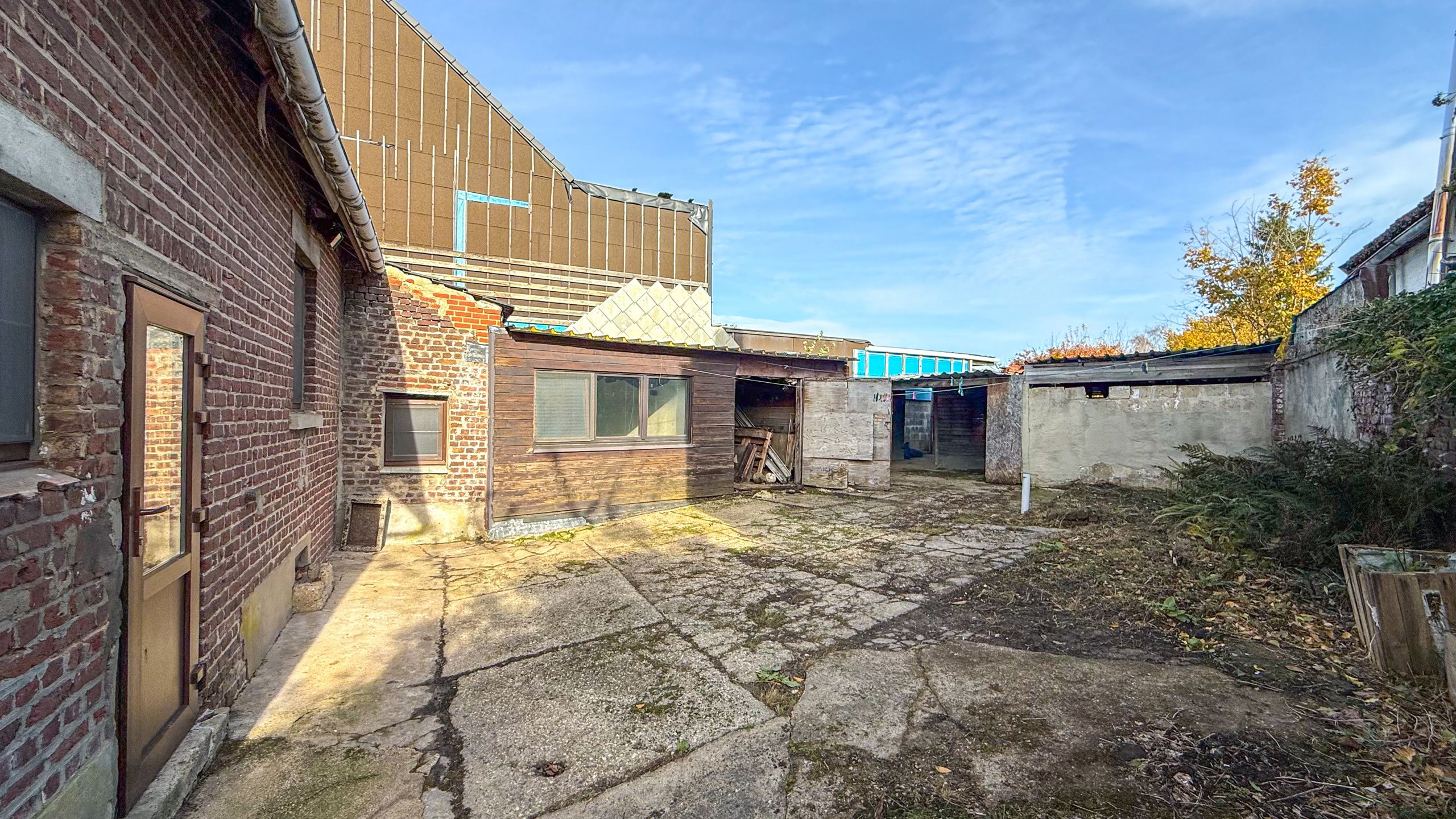 Te  renoveren HOB met veel mogelijkheden! foto 14