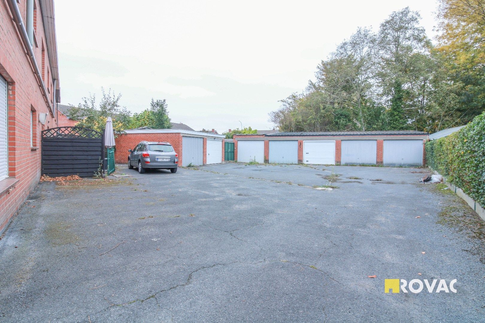 Op te frissen appartement met garage! foto 13