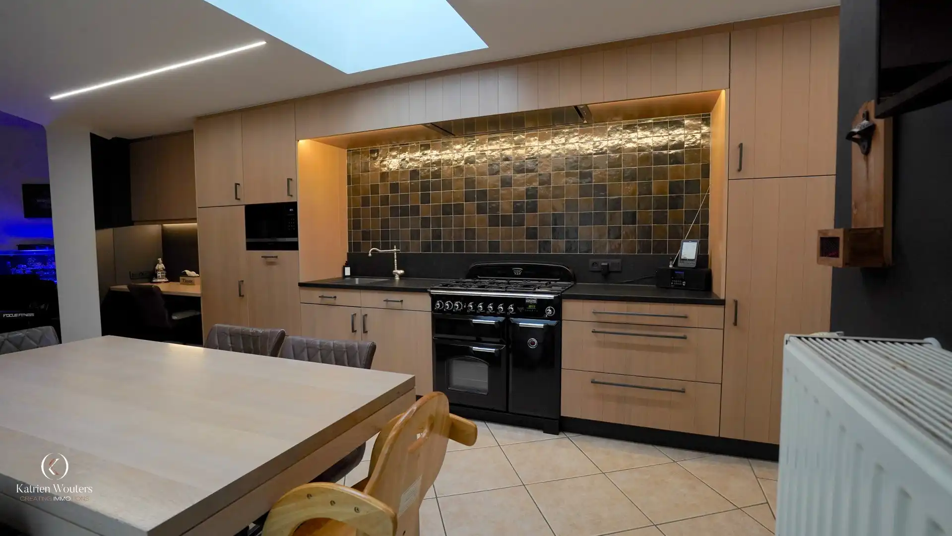 Gunstig gelegen gerenoveerde gezinswoning met tuin foto 6