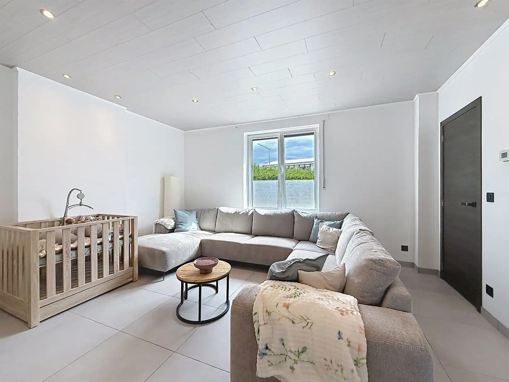 Gerenoveerde woning (2019), 2 slpks, zolder, opp 3a 03ca foto 9