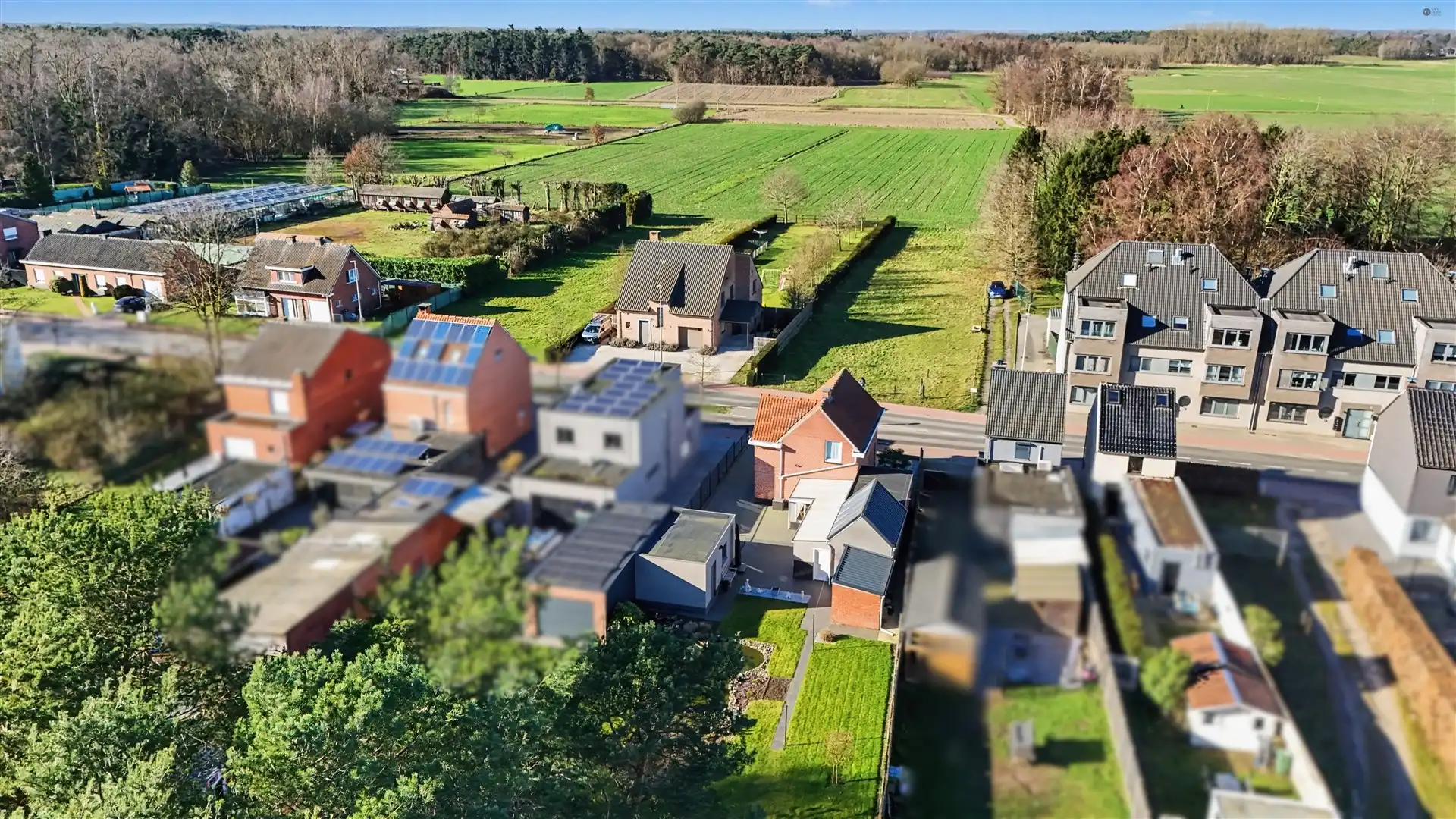 gunstig gelegen woning met 2 grote slaapkamers en dressing foto 2
