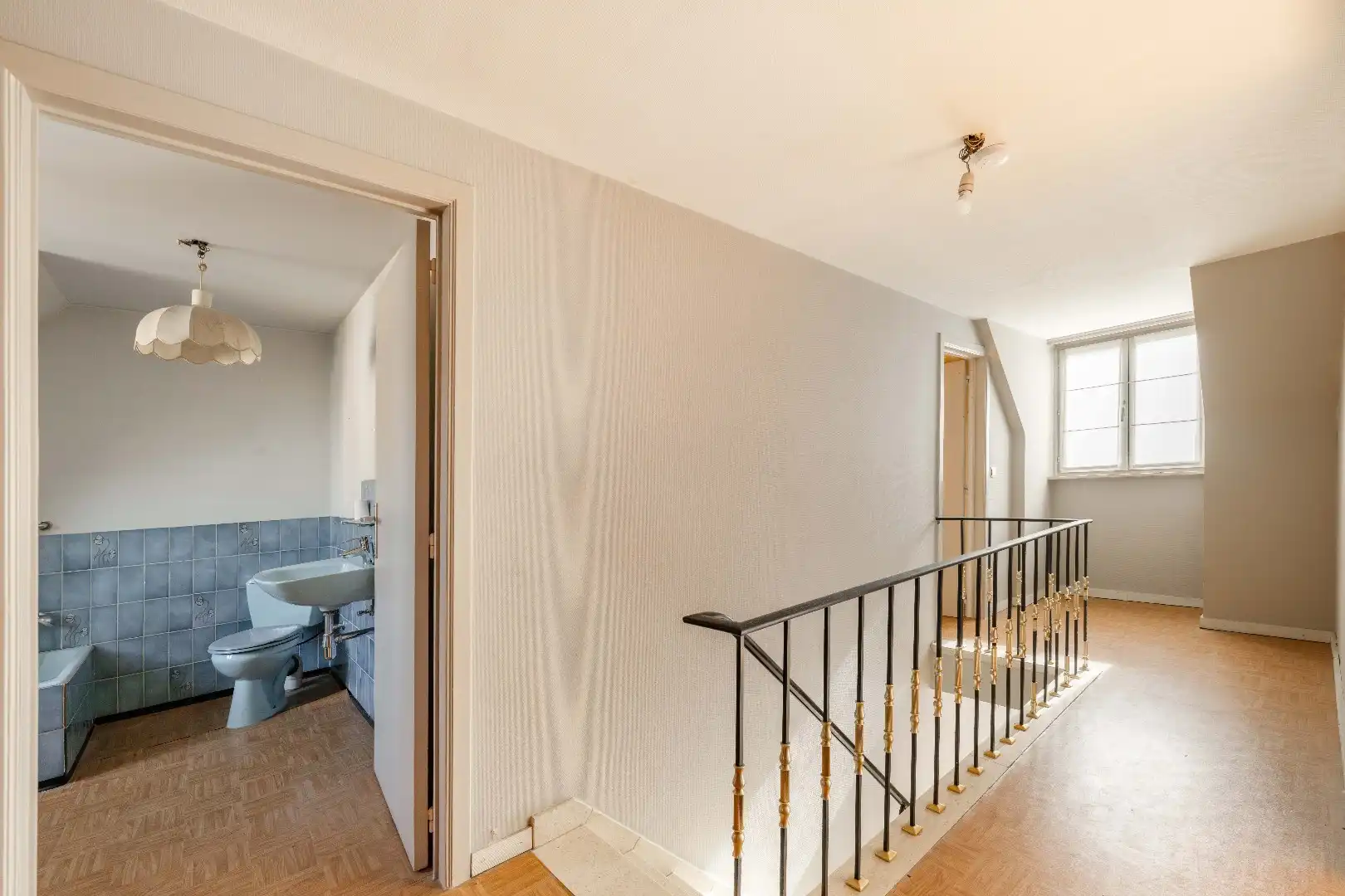 Te renoveren woning met tal van potentieel in centrum Aarsele foto 21