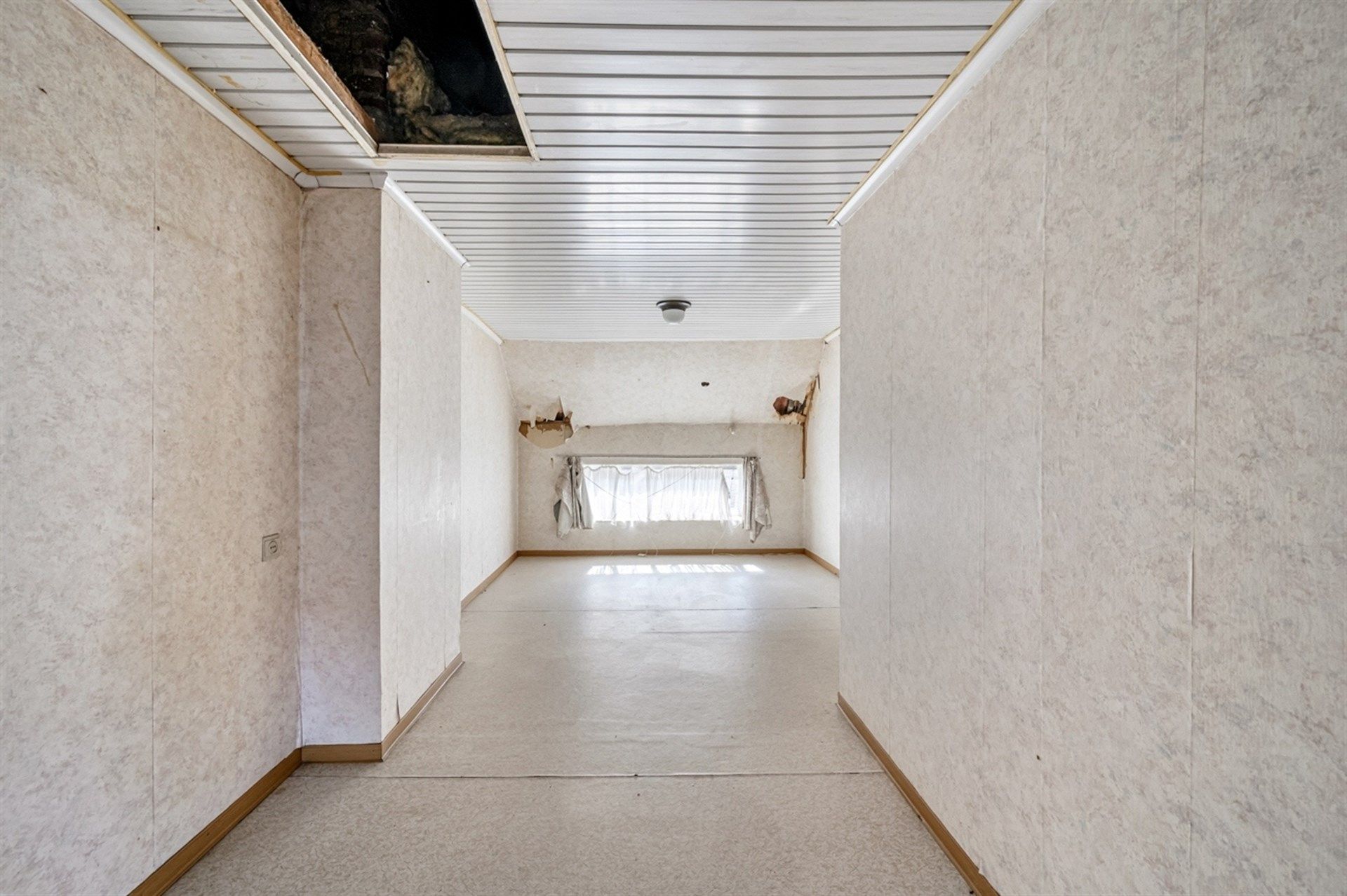 Te renoveren starterswoning in het landelijke Moorsel foto 11