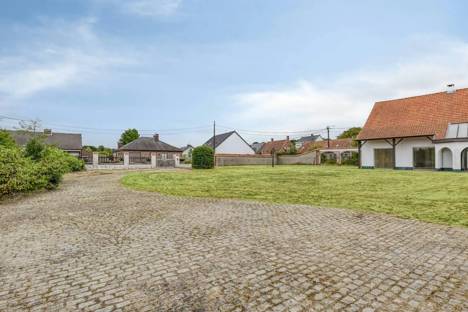 Te renoveren hoeve te koop in Lichtaart op ruim perceel foto 17