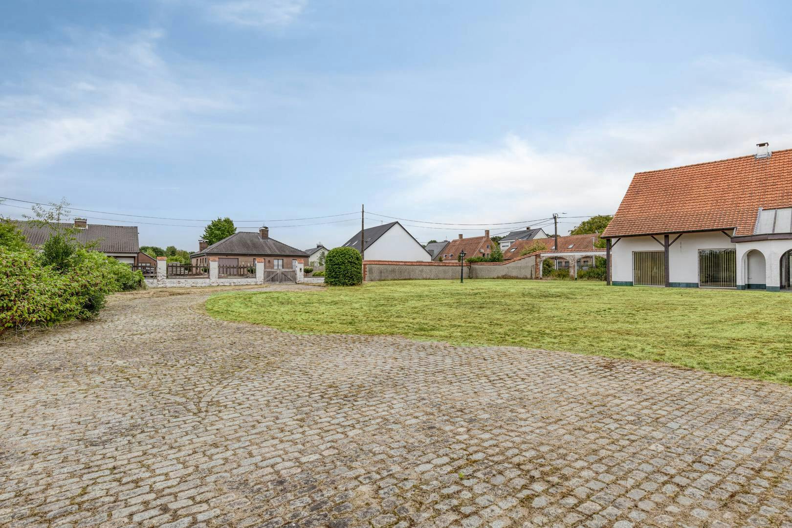 Te renoveren hoeve te koop in Lichtaart op ruim perceel foto 32