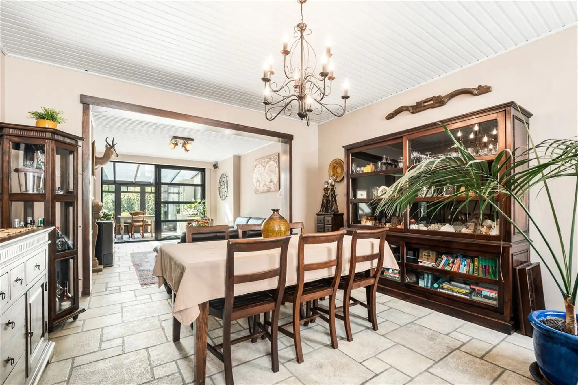 RUIME WONING met grote GARAGE/LOODS/MULTIFUNCTIONELE RUIMTE foto 8