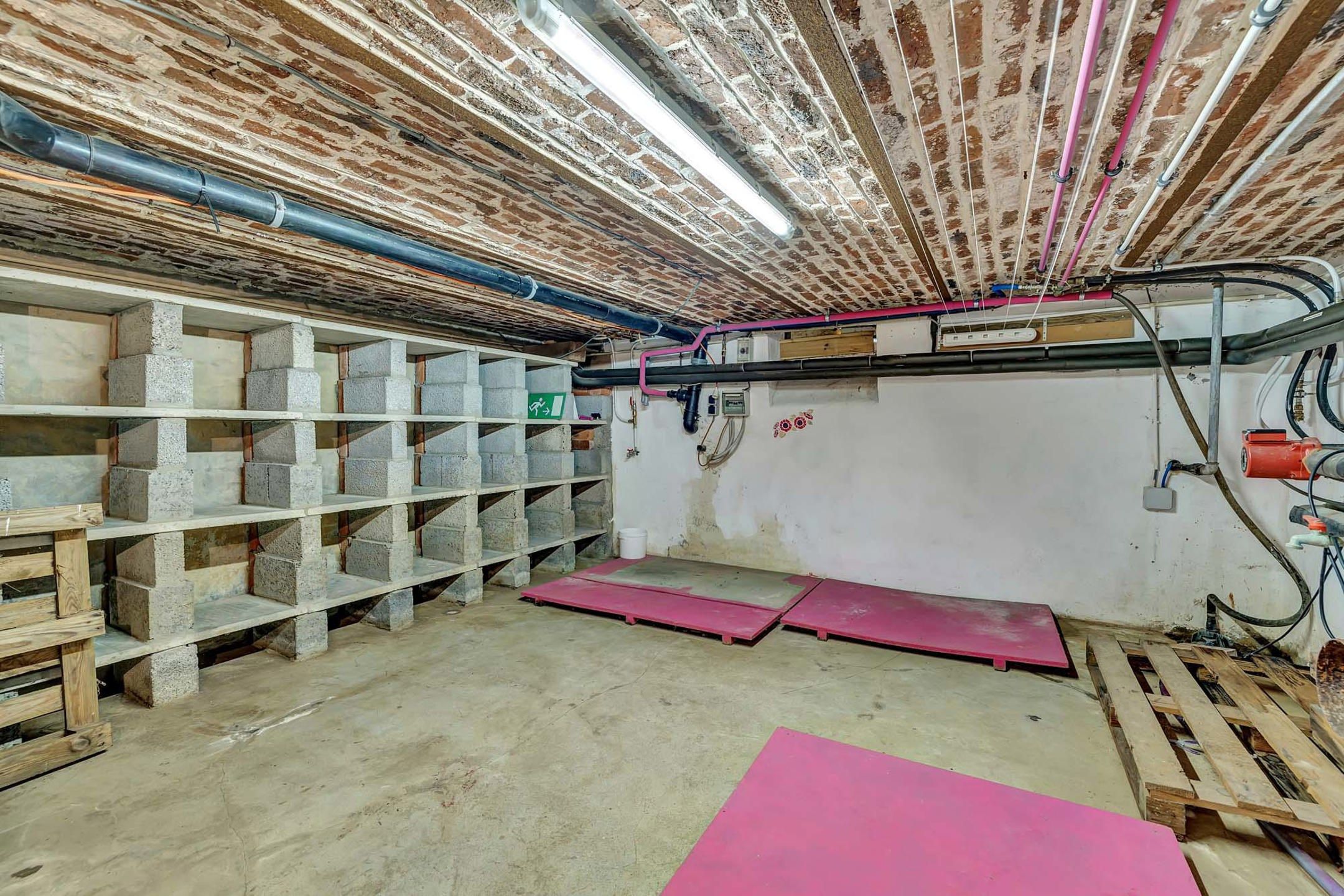 Fantastisch gerenoveerde hoeve met binnenzwembad foto 44