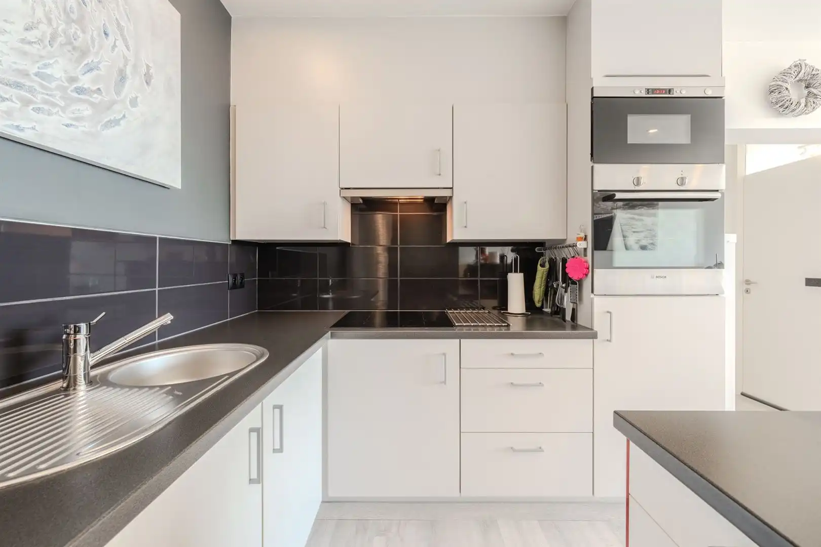 Ruim vernieuwd appartement zuidgericht met unieke zichten foto 10
