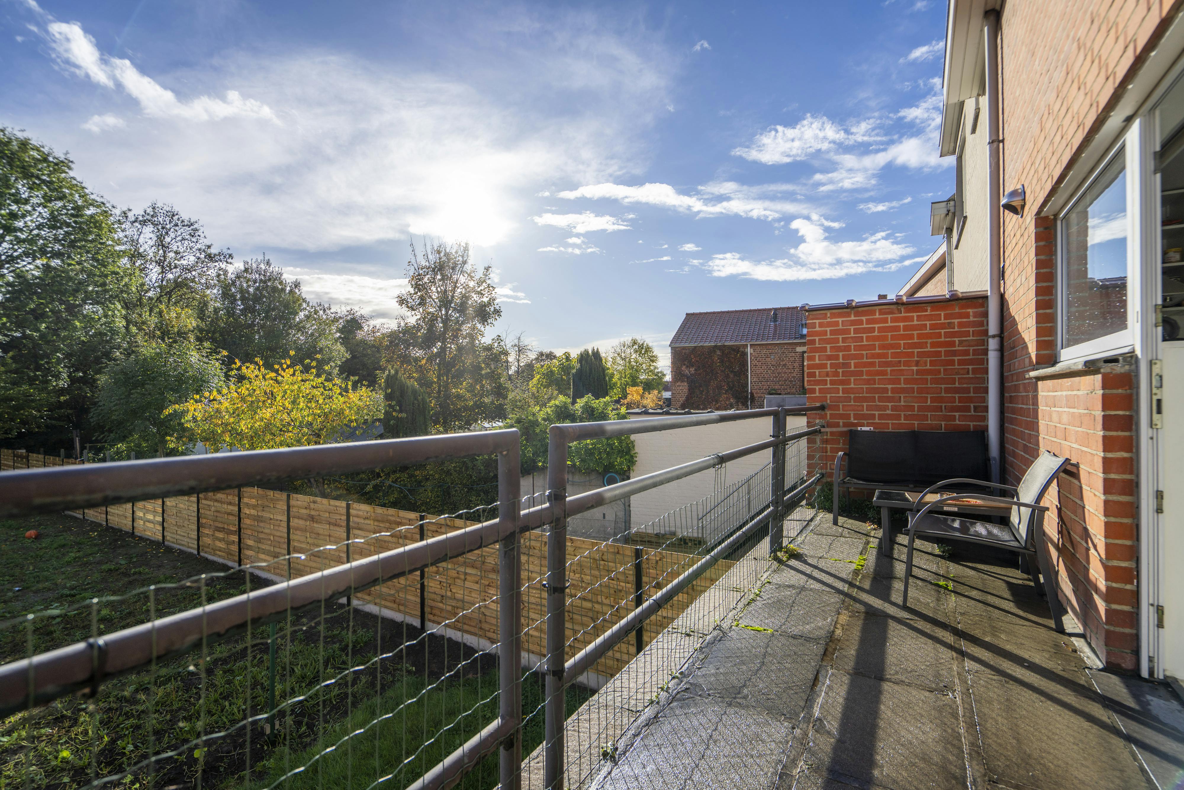 Instapklare bel-etage met 3 slaapkamers woning te koop in Wevelgem foto 5