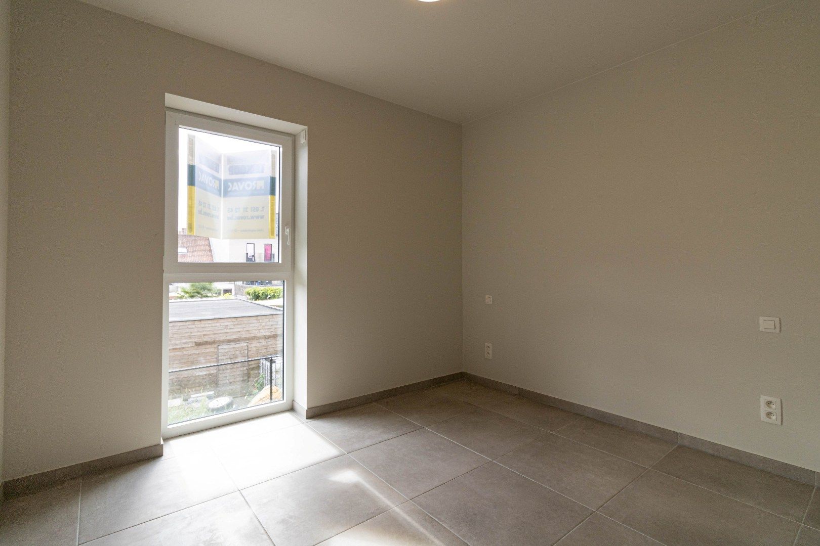 ! NIEUWE VOORWAARDEN! Zeer mooi afgewerkt en instapklaar nieuwbouwappartement gelegen in groene zone met mogelijkheid tot bijhuren van ondergrondse autostaanpla foto 16