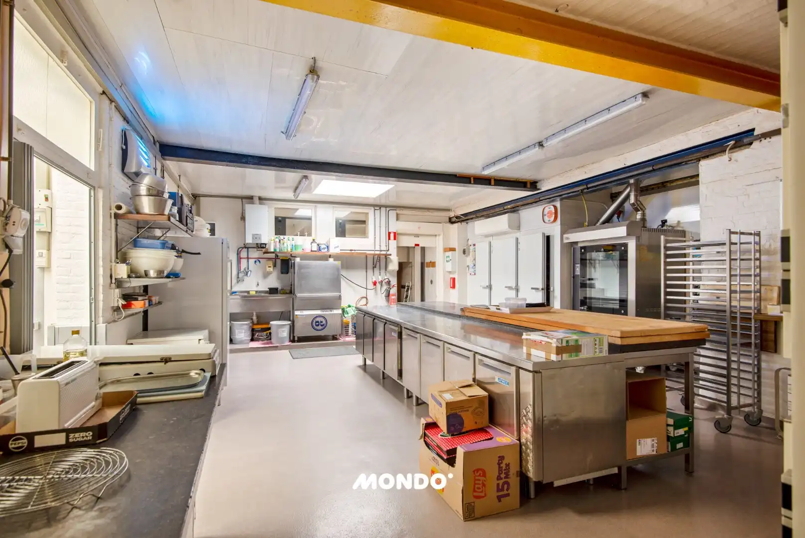 Multifunctioneel gebouw met woonst en commerciële mogelijkheden te Ruisbroek! foto 7