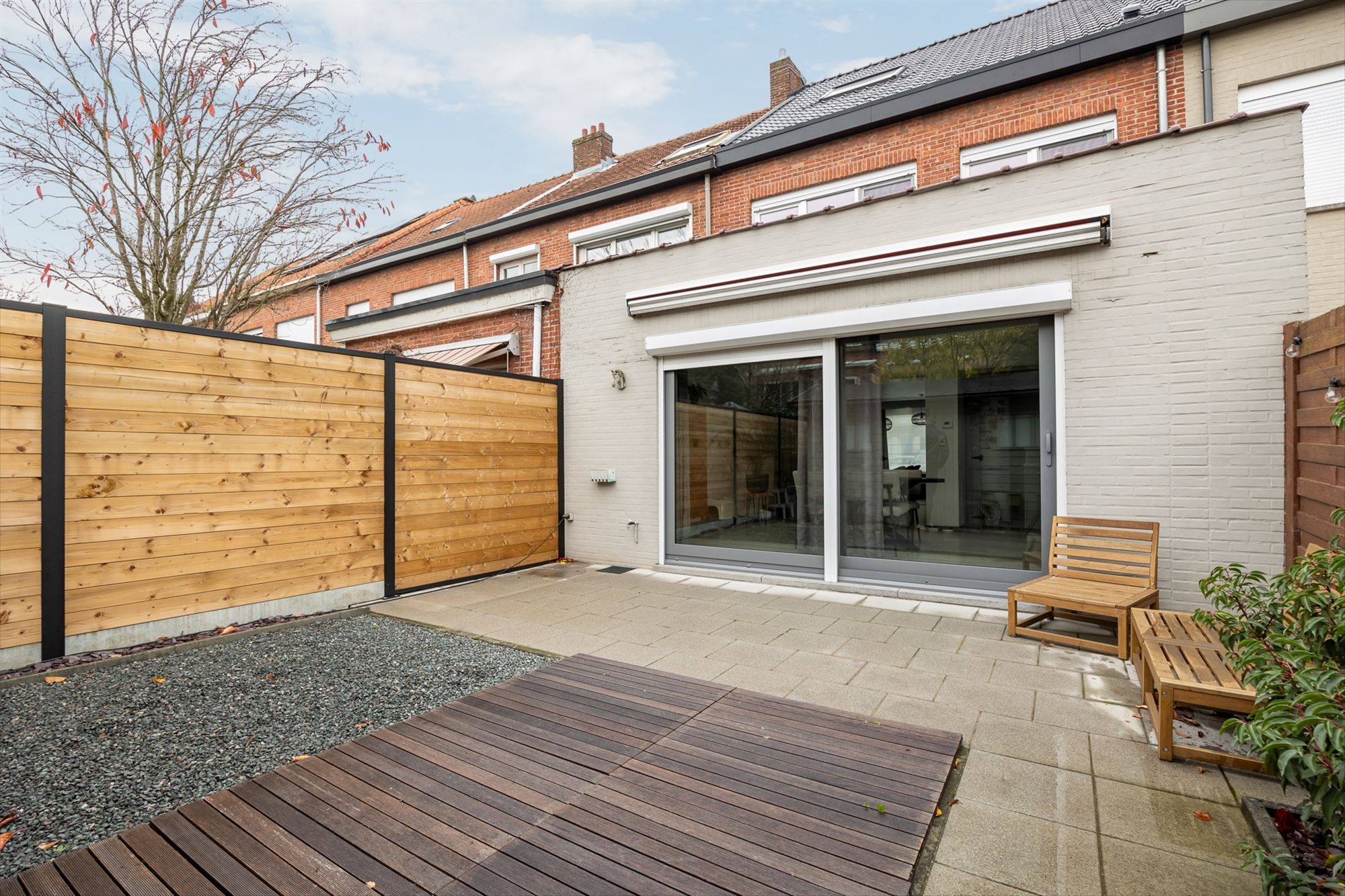 Ruime gezinswoning met drie slaapkamers en tuin foto 21