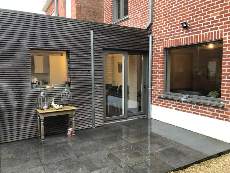Volledig gerenoveerde woning met 3 slaapkamers en ruime privé-tuin. foto 15