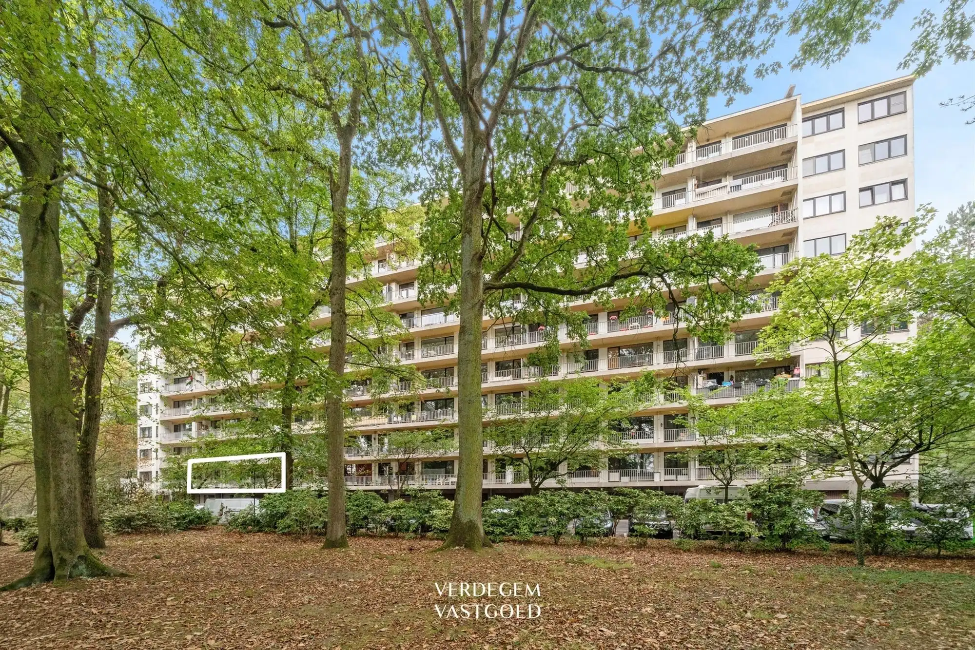 Wonen in het groen: op te frissen appartement met 2 slaapkamers en groot terras foto 11