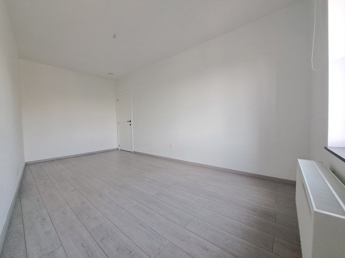 Gunstig gelegen HOB te Rekem foto 12