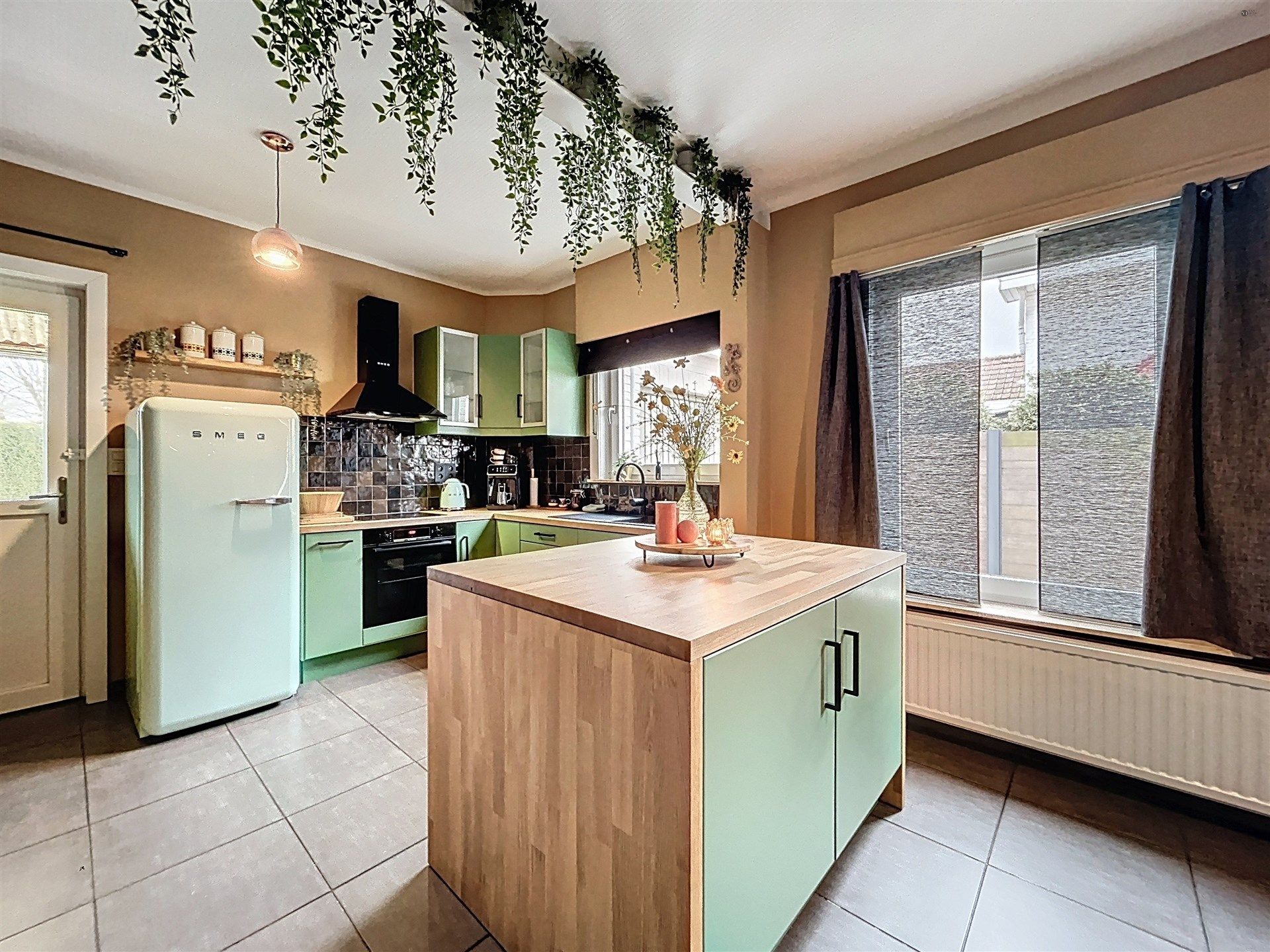 Instapklare open bebouwing met 3 slp op terrein van 919m²! foto 5