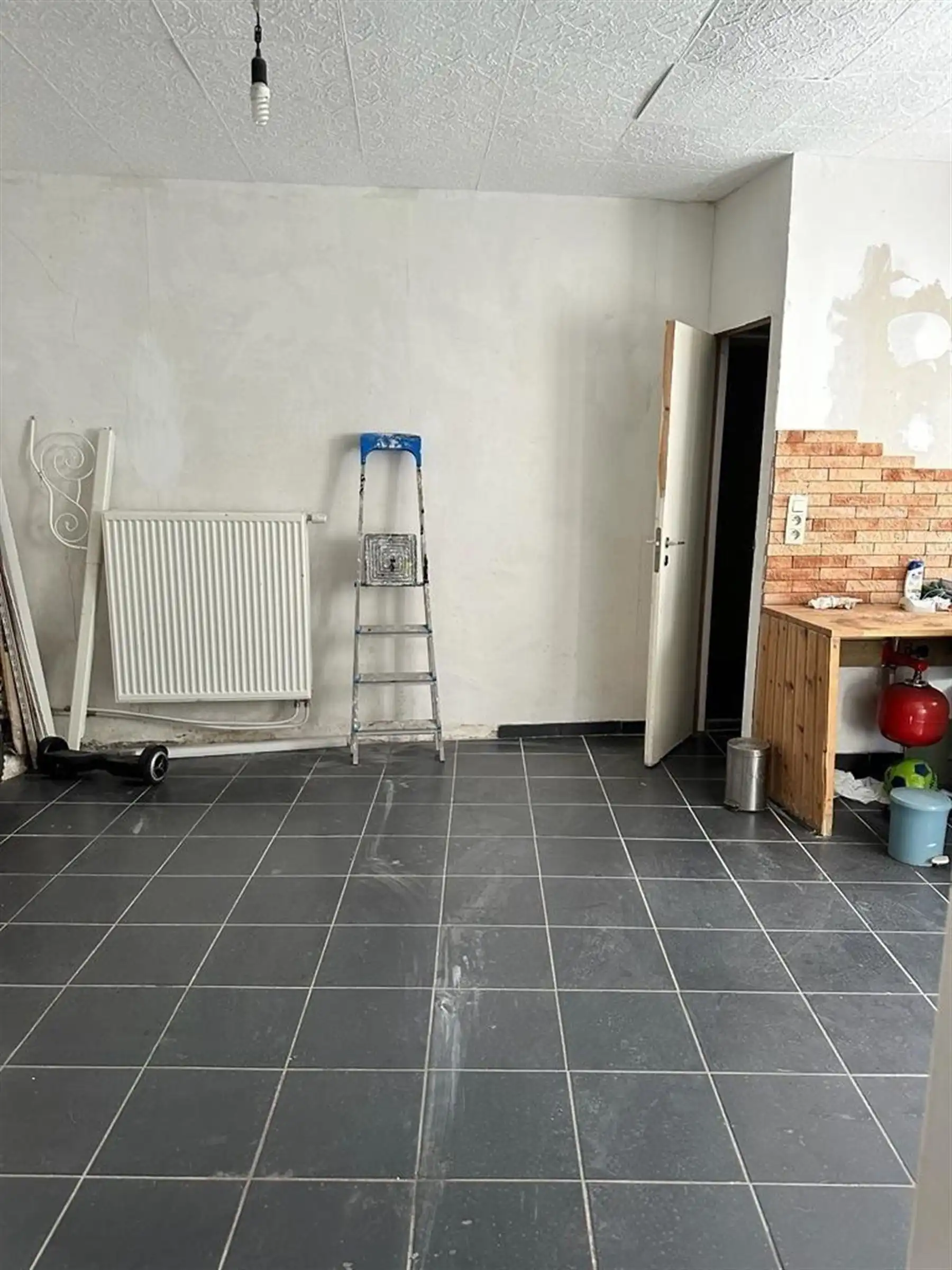 Te renoveren woning  foto 3