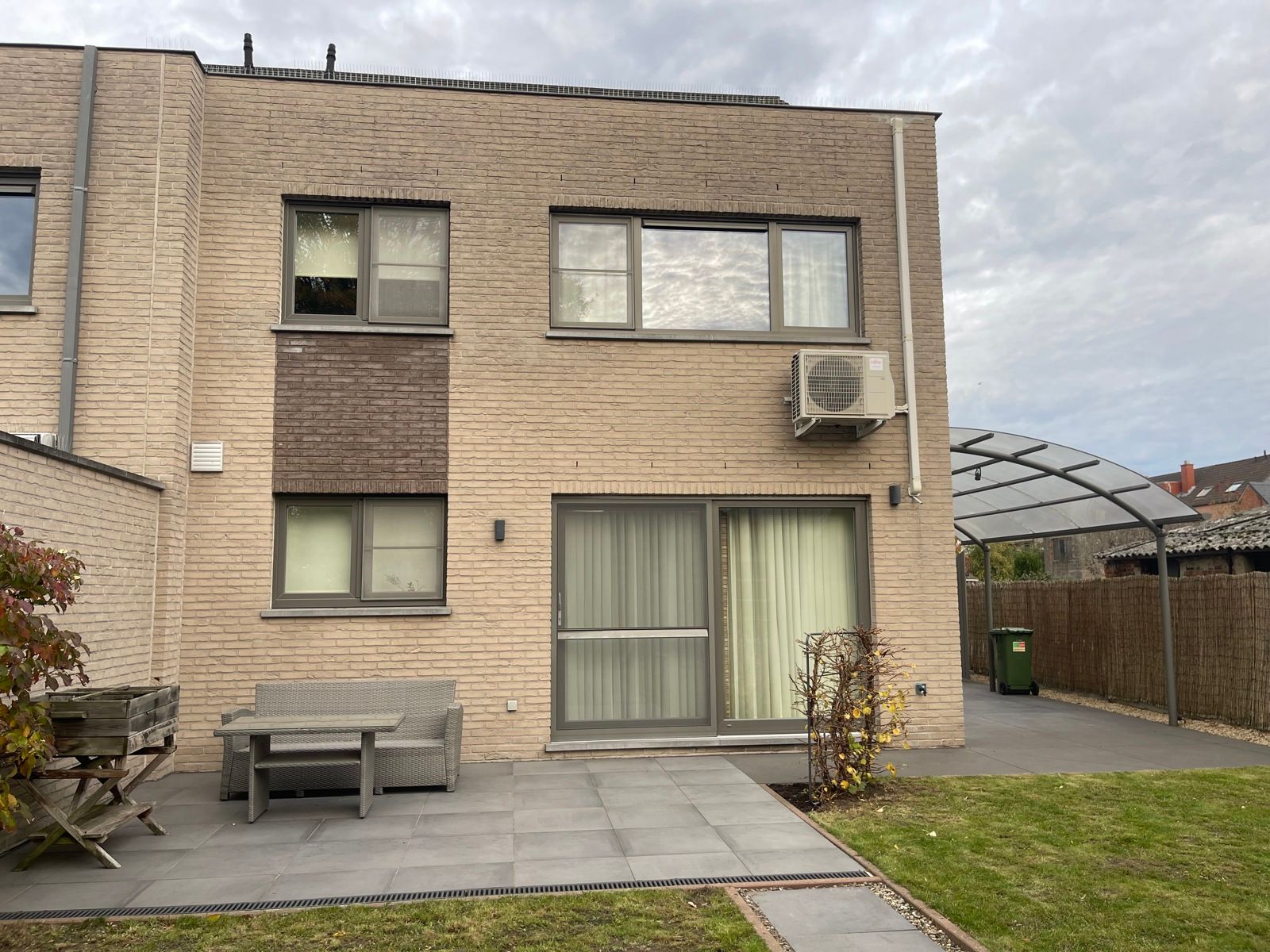 Moderne halfopen bebouwing met 3 slpks en tuin in Moerzeke foto 15