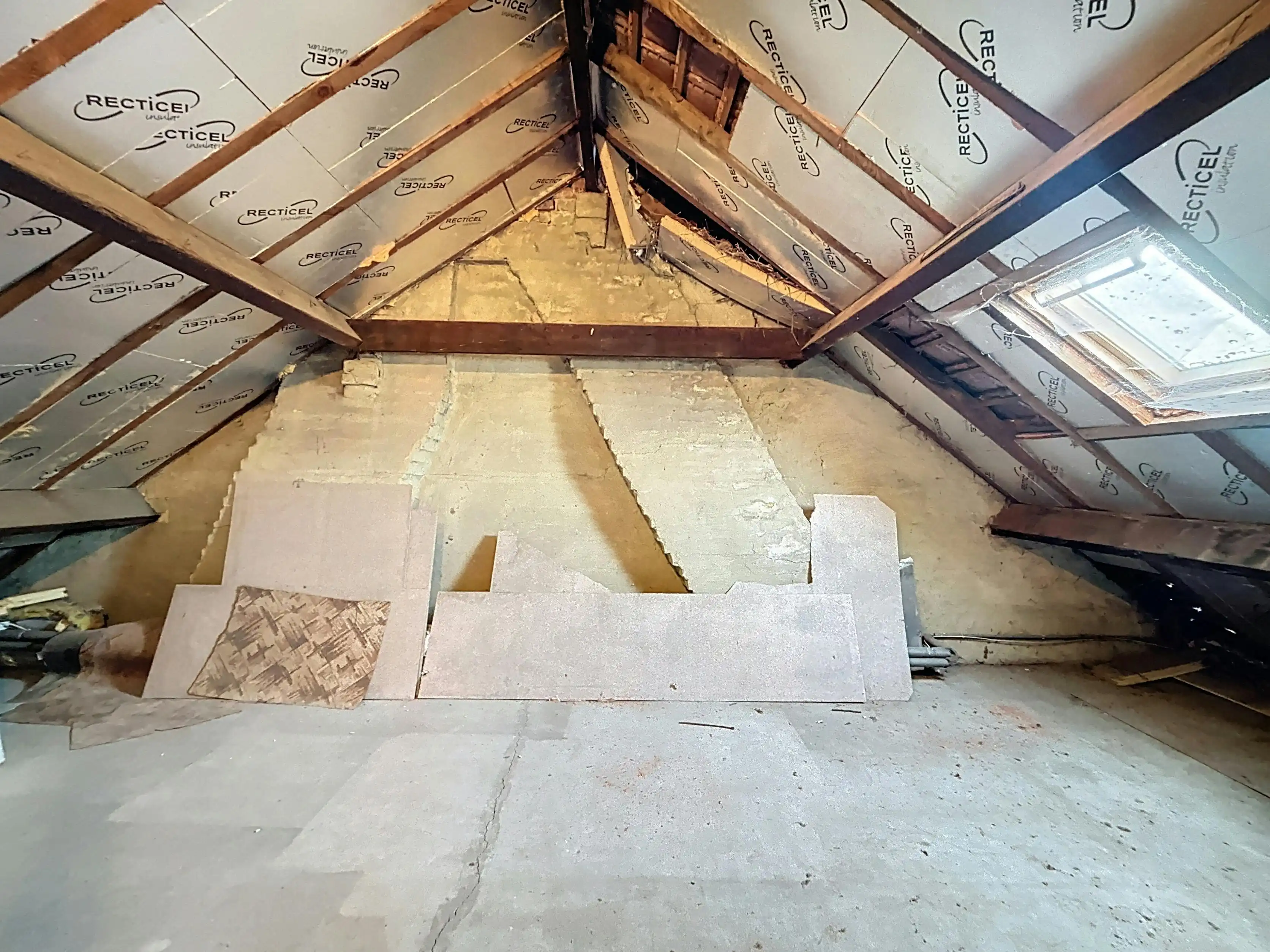 Te renoveren halfopen bebouwing te koop in Lotenhulle foto 17