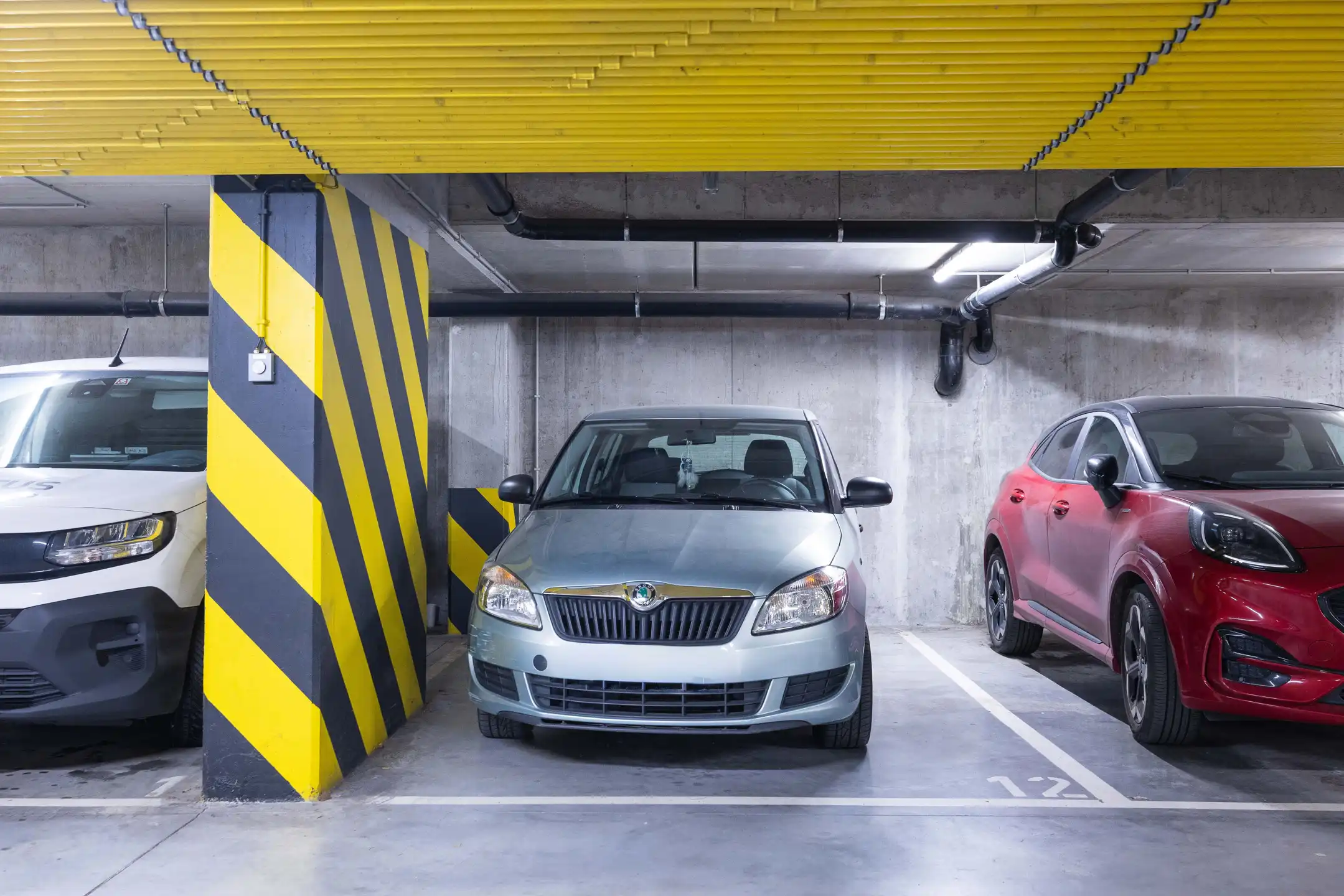 NATO - 3 slaapkamers appartement + P foto 23