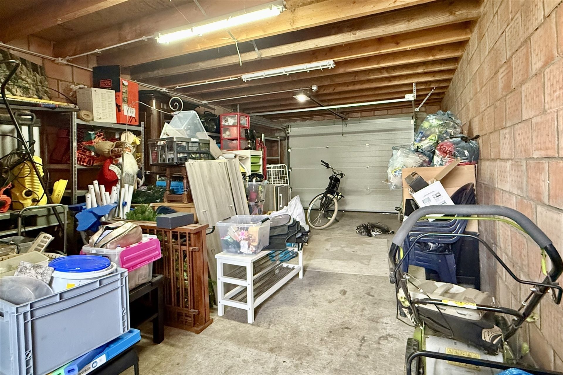 Vernieuwde woning in centrum Ruisbroek foto 23