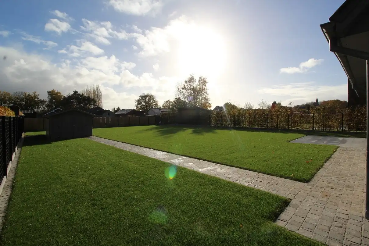 Zeer ruime villa met 3 slaapkamers te huur! foto 17