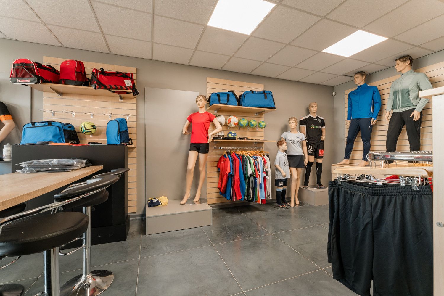 COMMERCIEEL GEBOUW foto 14