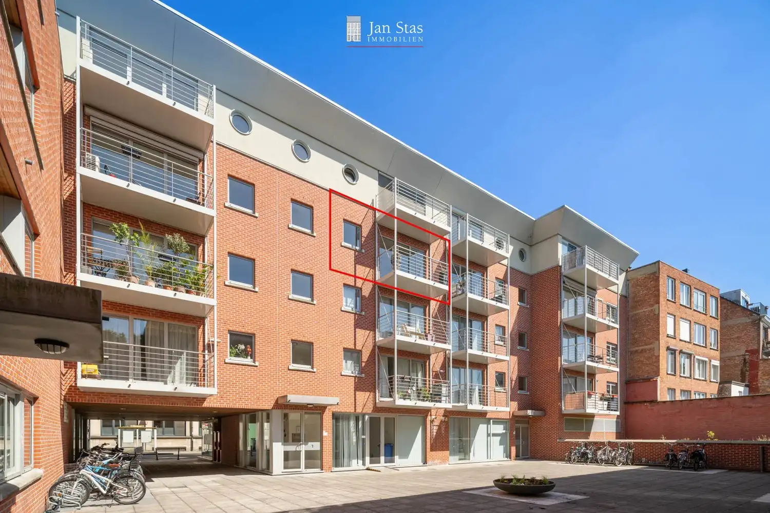 Ruim, lichtrijk en energiezuinig(A-label) appartement met 2 slaapkamers, een terras en de mogelijkheid tot aankoop van een autostaanplaats te centrum Leuven! foto 21